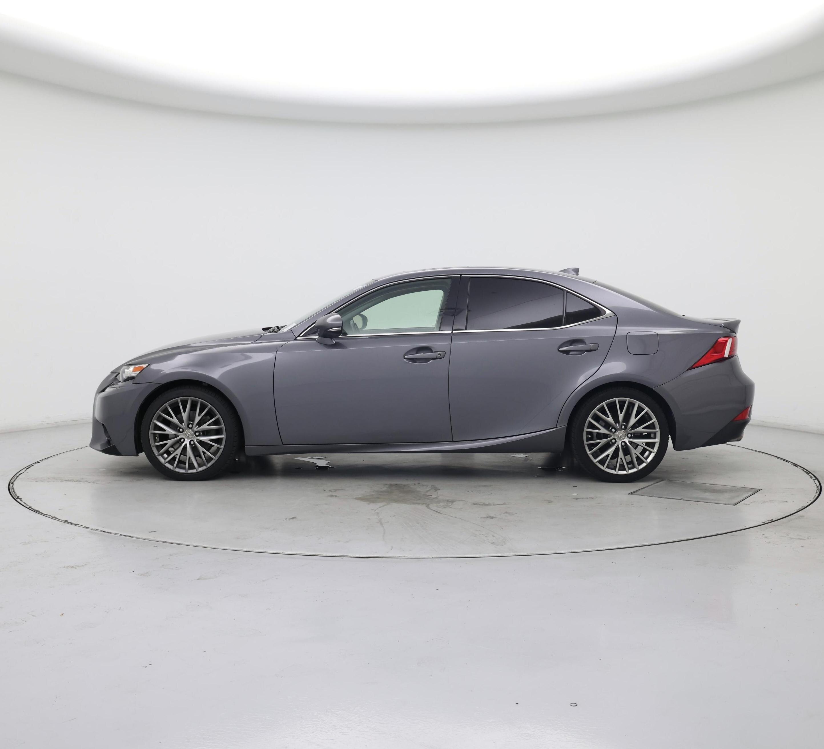 Thumbnail: 2015 Lexus IS - 3