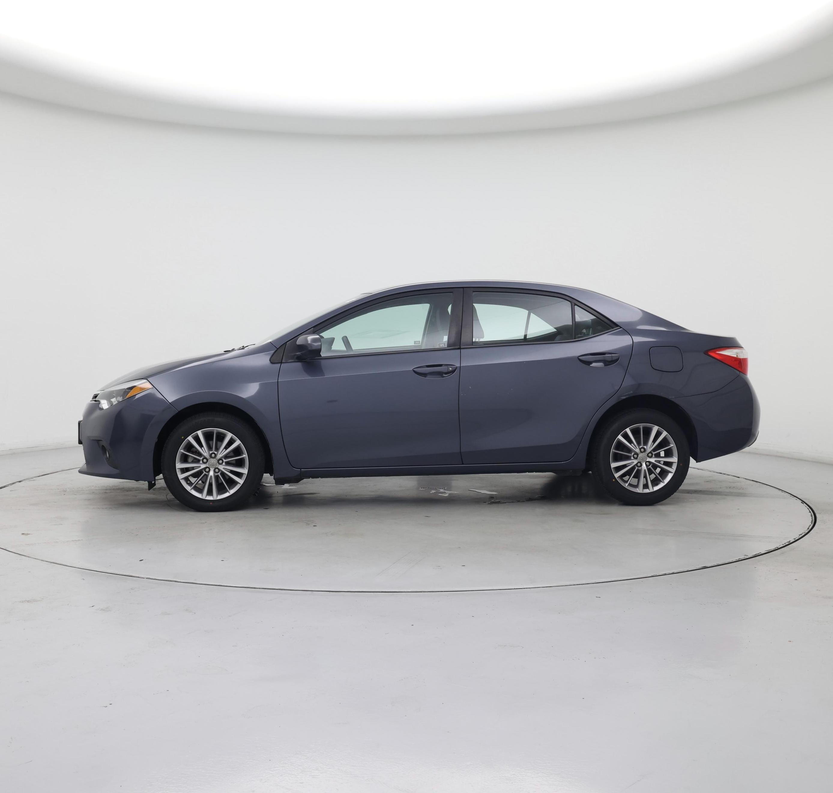 Thumbnail: 2014 Toyota Corolla - 3