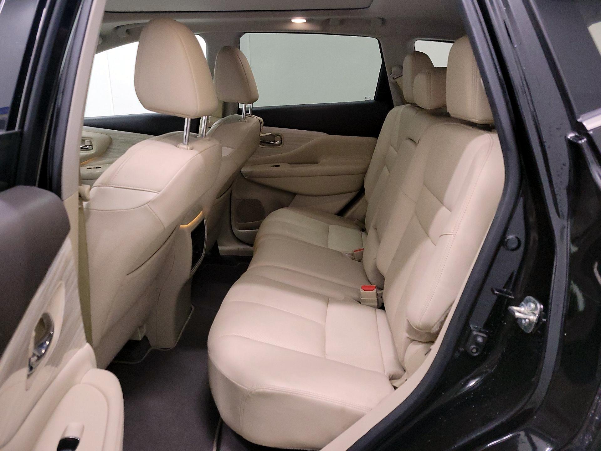 Thumbnail: 2017 Nissan Murano - 17