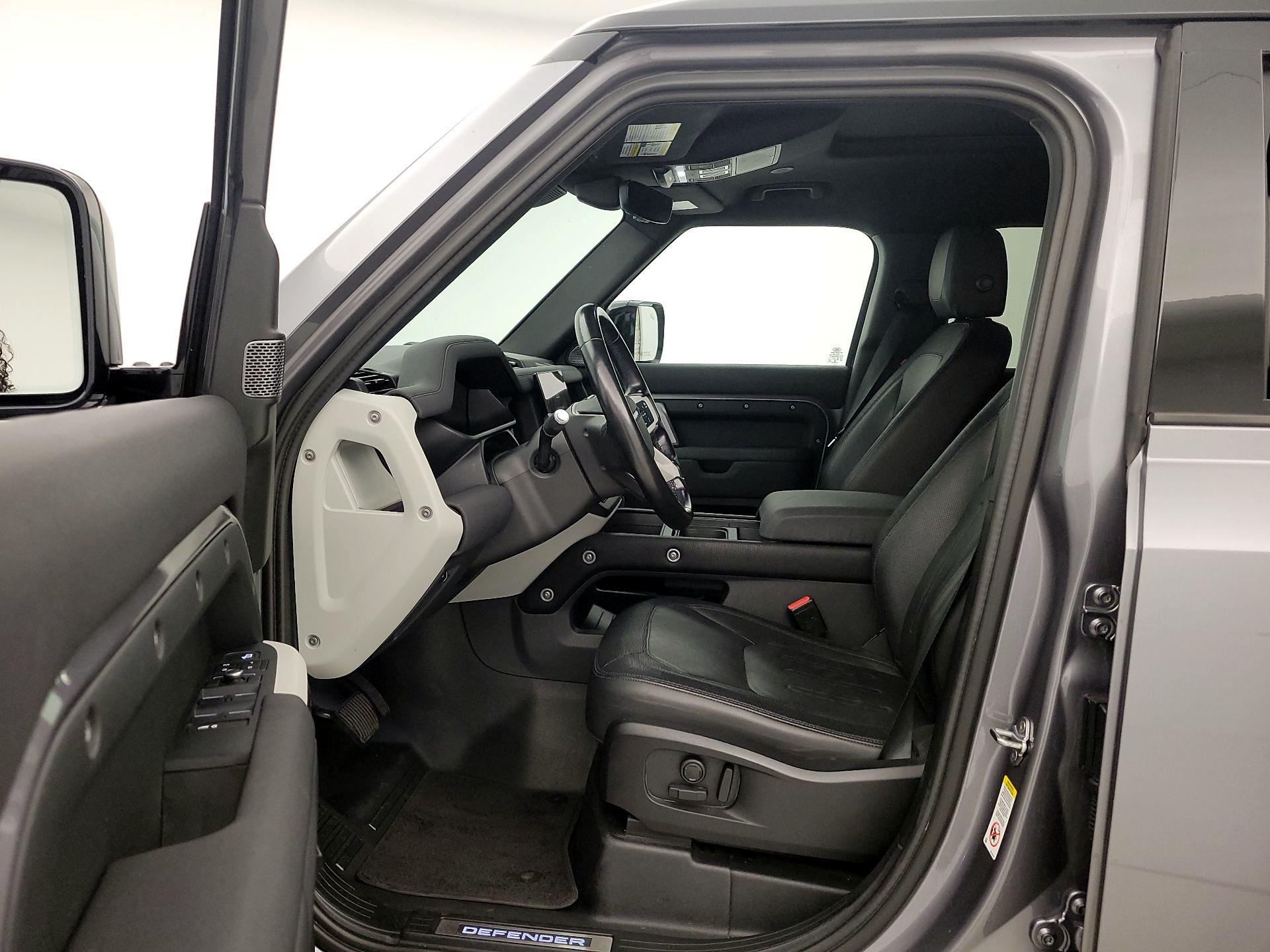 Thumbnail: 2022 Land Rover Defender - 11