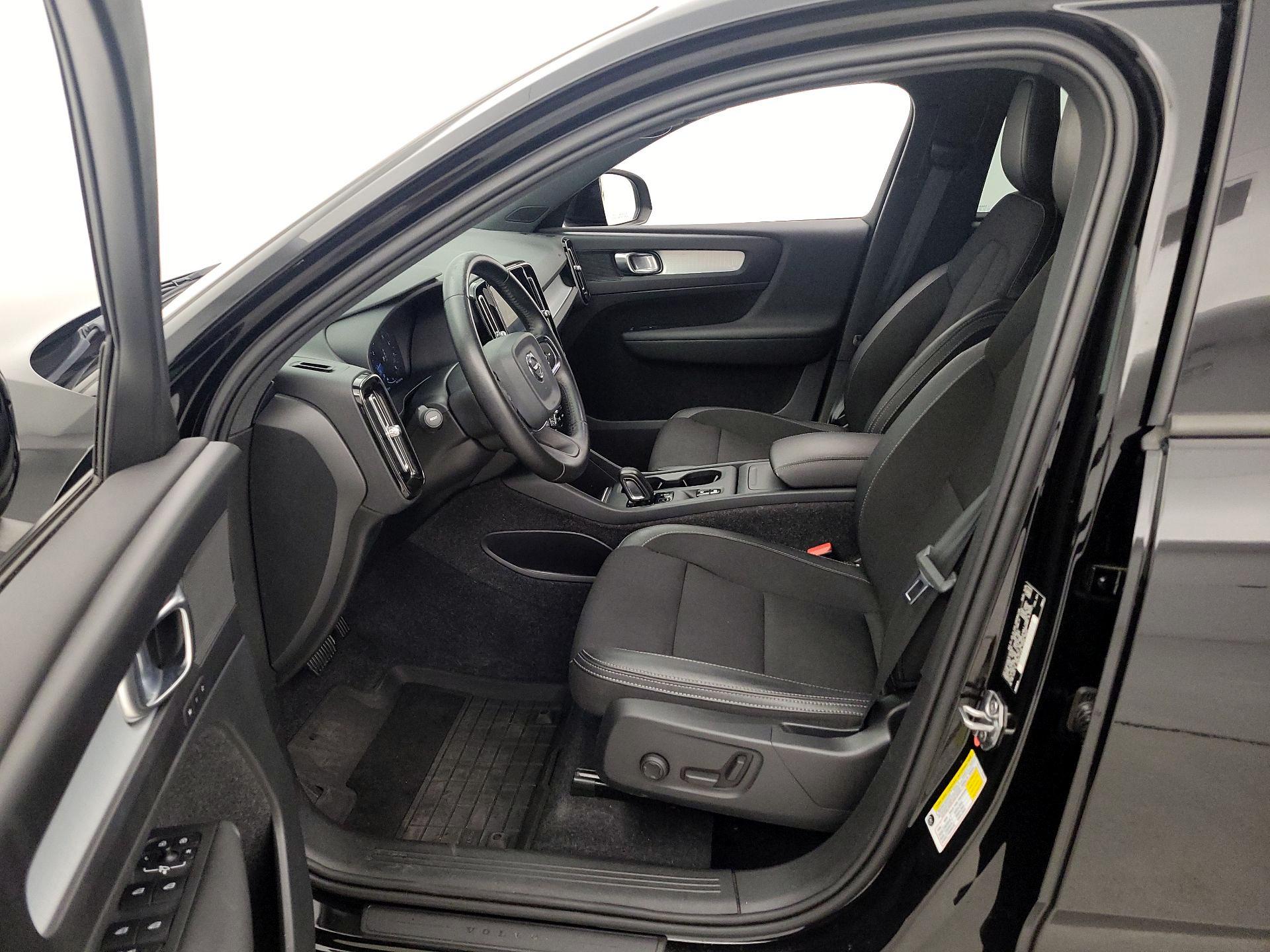 Thumbnail: 2020 Volvo XC40 - 11