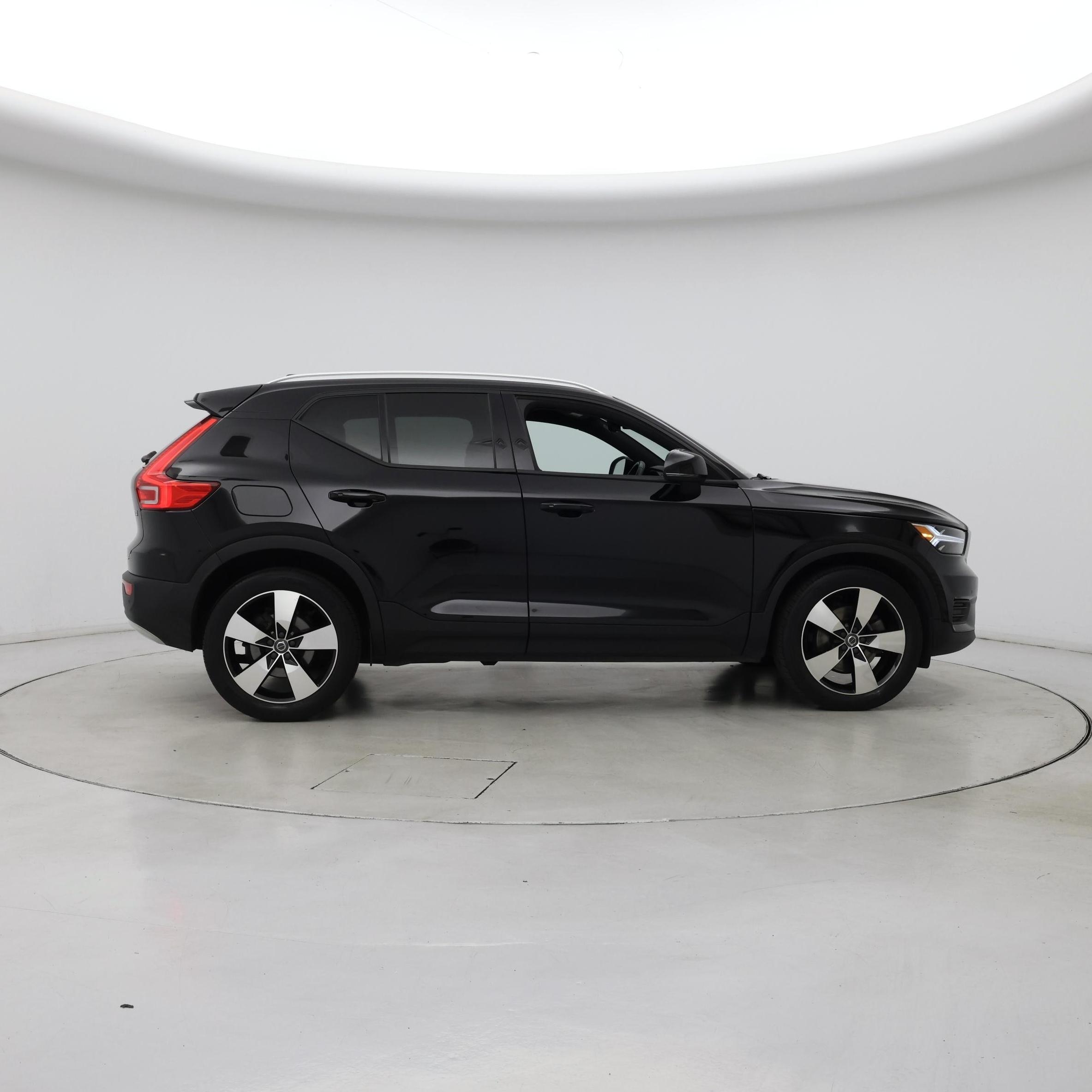Thumbnail: 2020 Volvo XC40 - 7