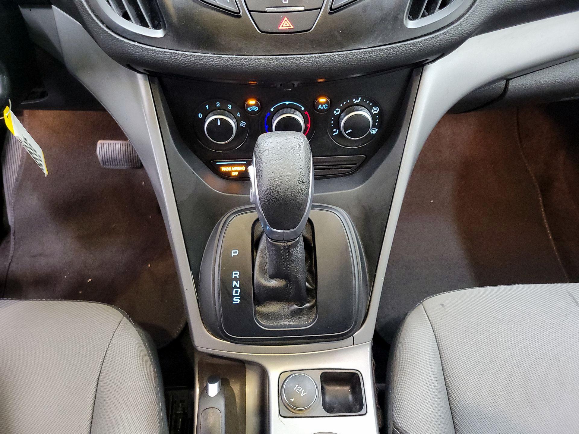 Thumbnail: 2015 Ford Escape - 17