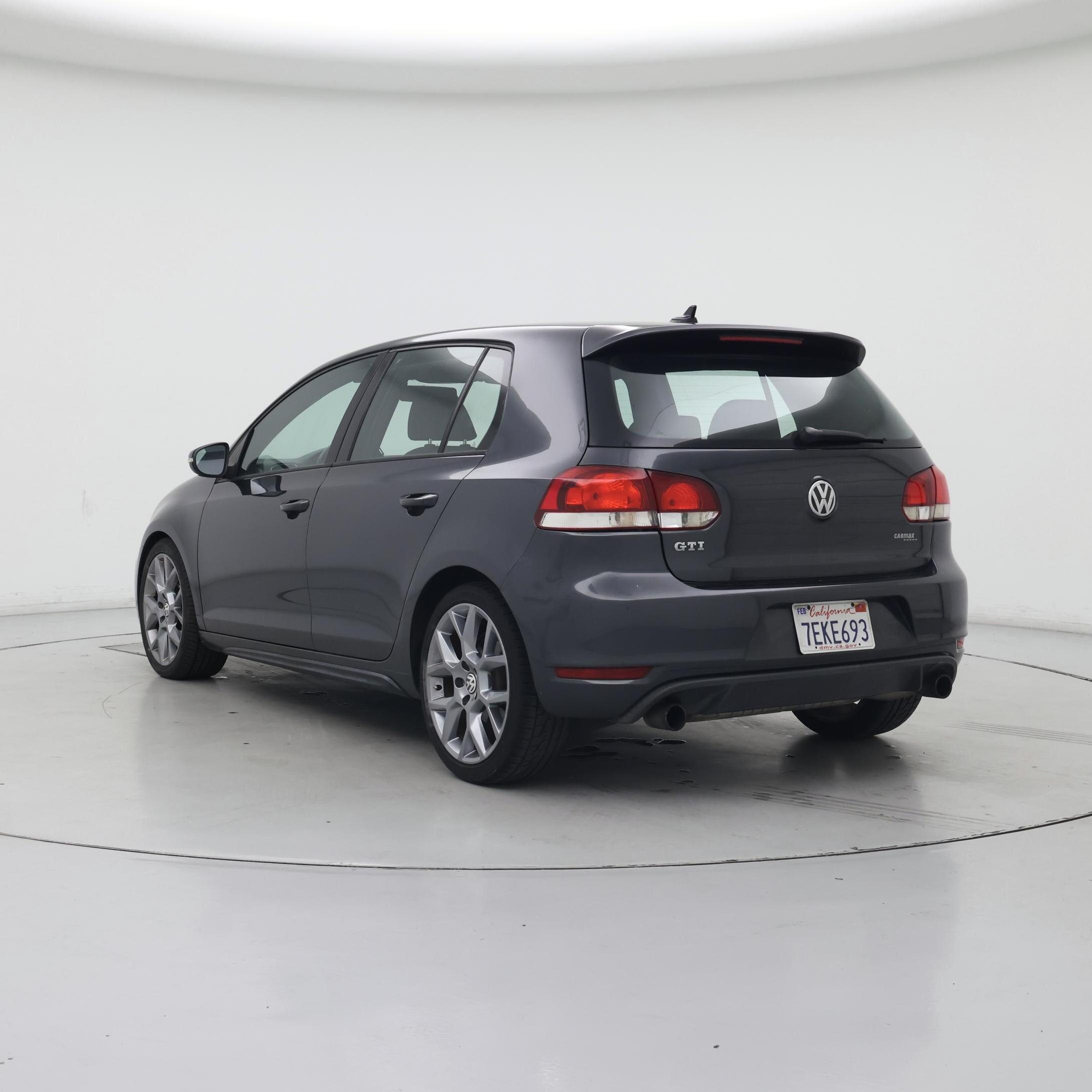Thumbnail: 2014 Volkswagen Golf - 2