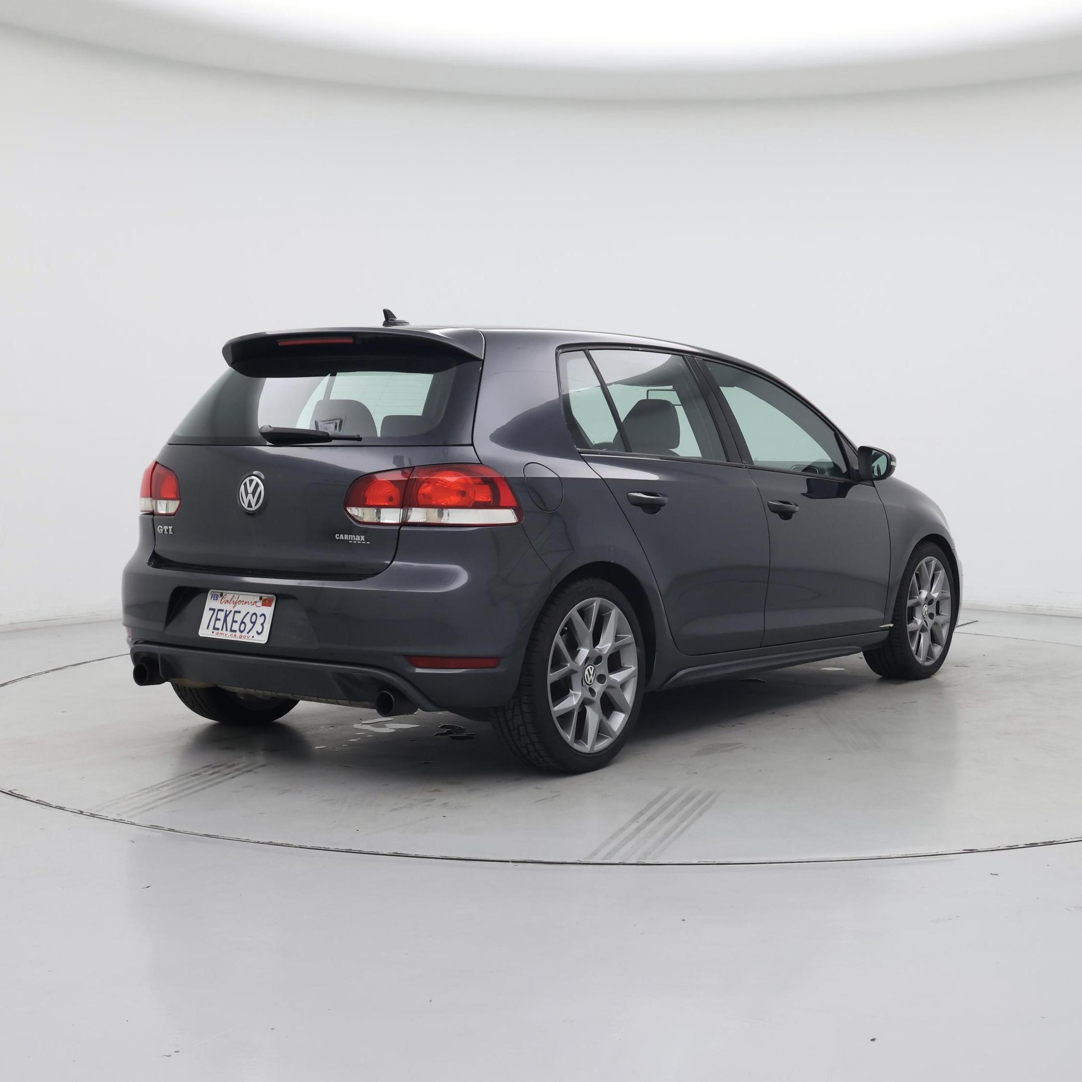 Thumbnail: 2014 Volkswagen Golf - 8