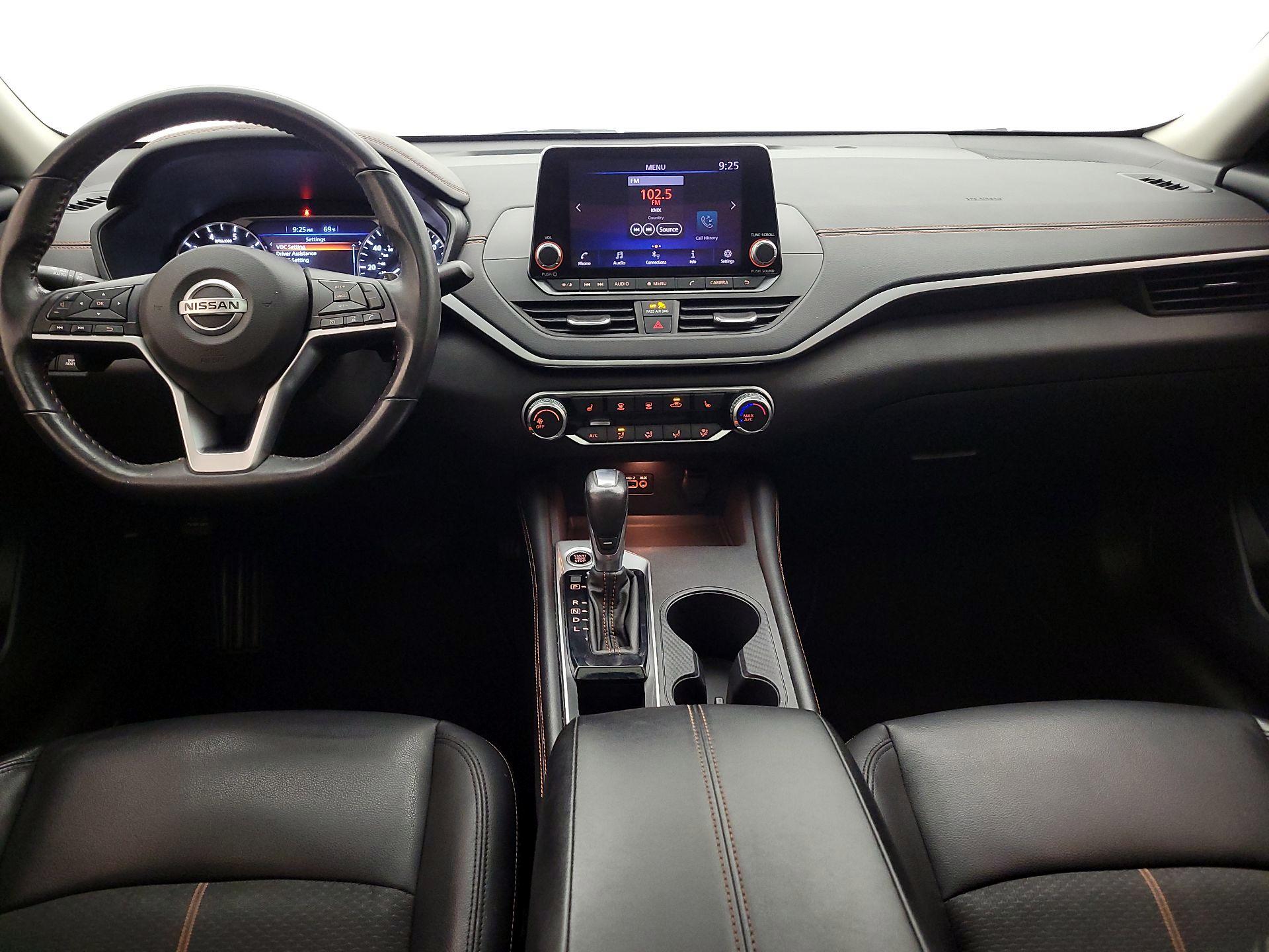 Thumbnail: 2022 Nissan Altima - 9