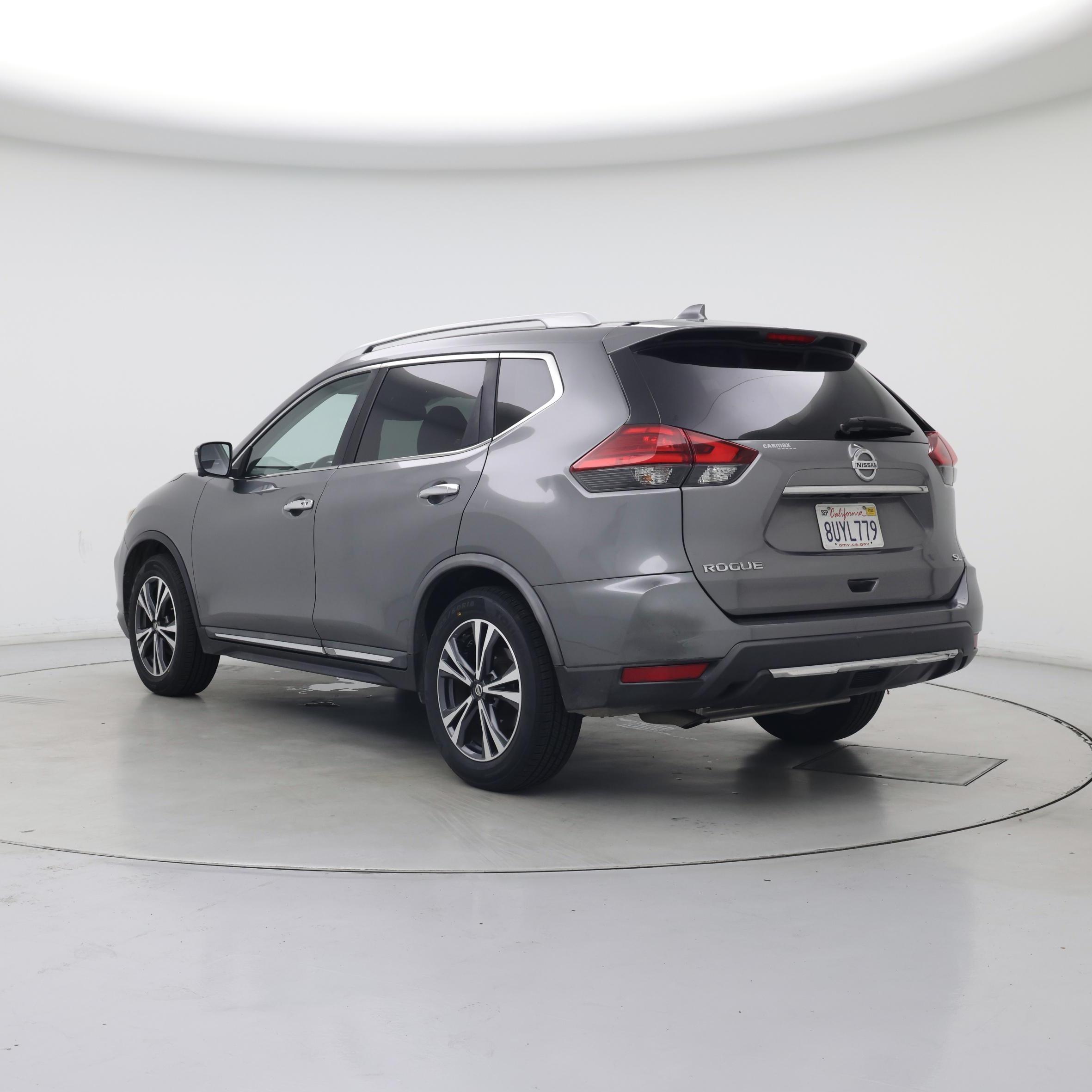 Thumbnail: 2017 Nissan Rogue - 2