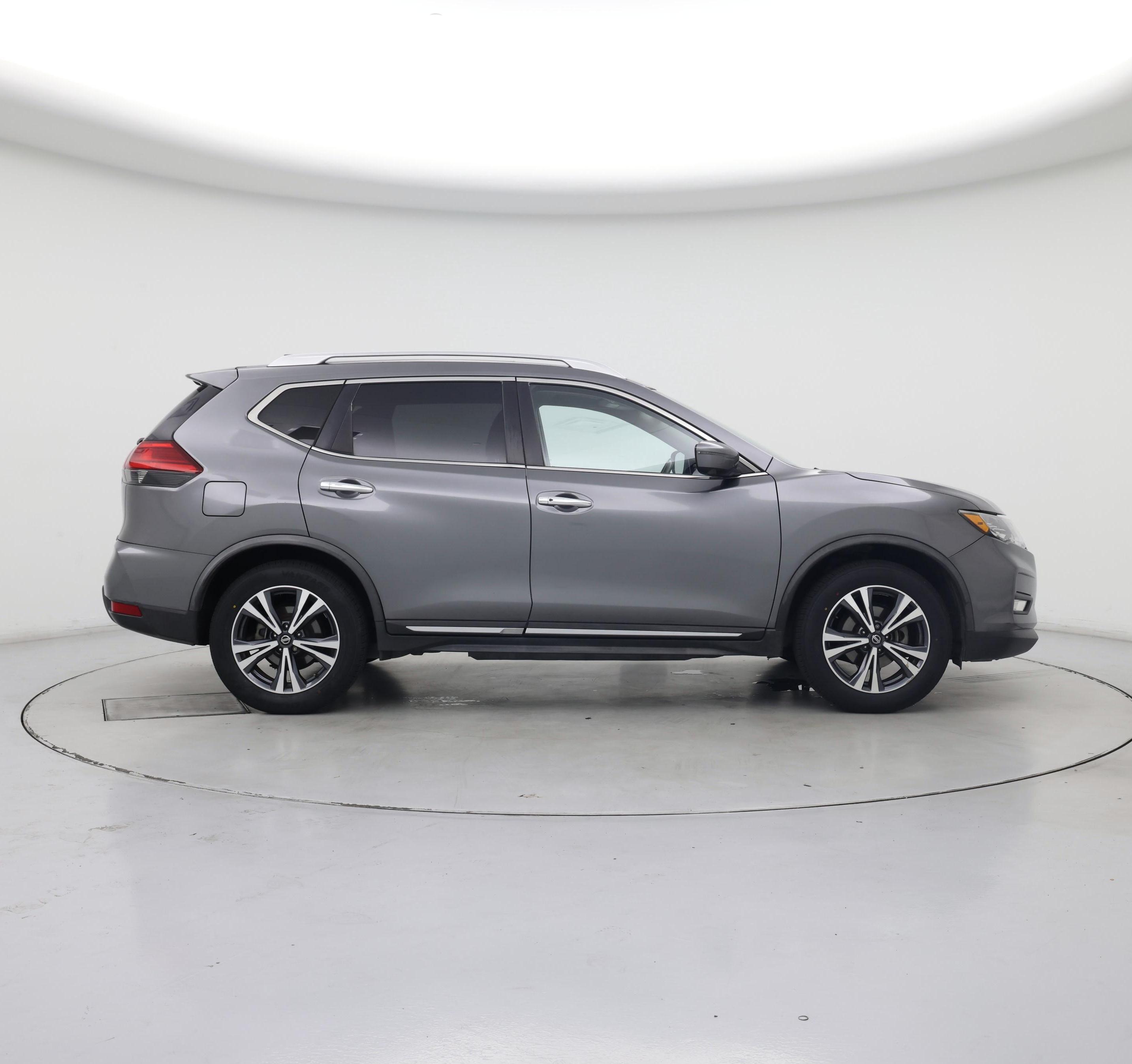 Thumbnail: 2017 Nissan Rogue - 7