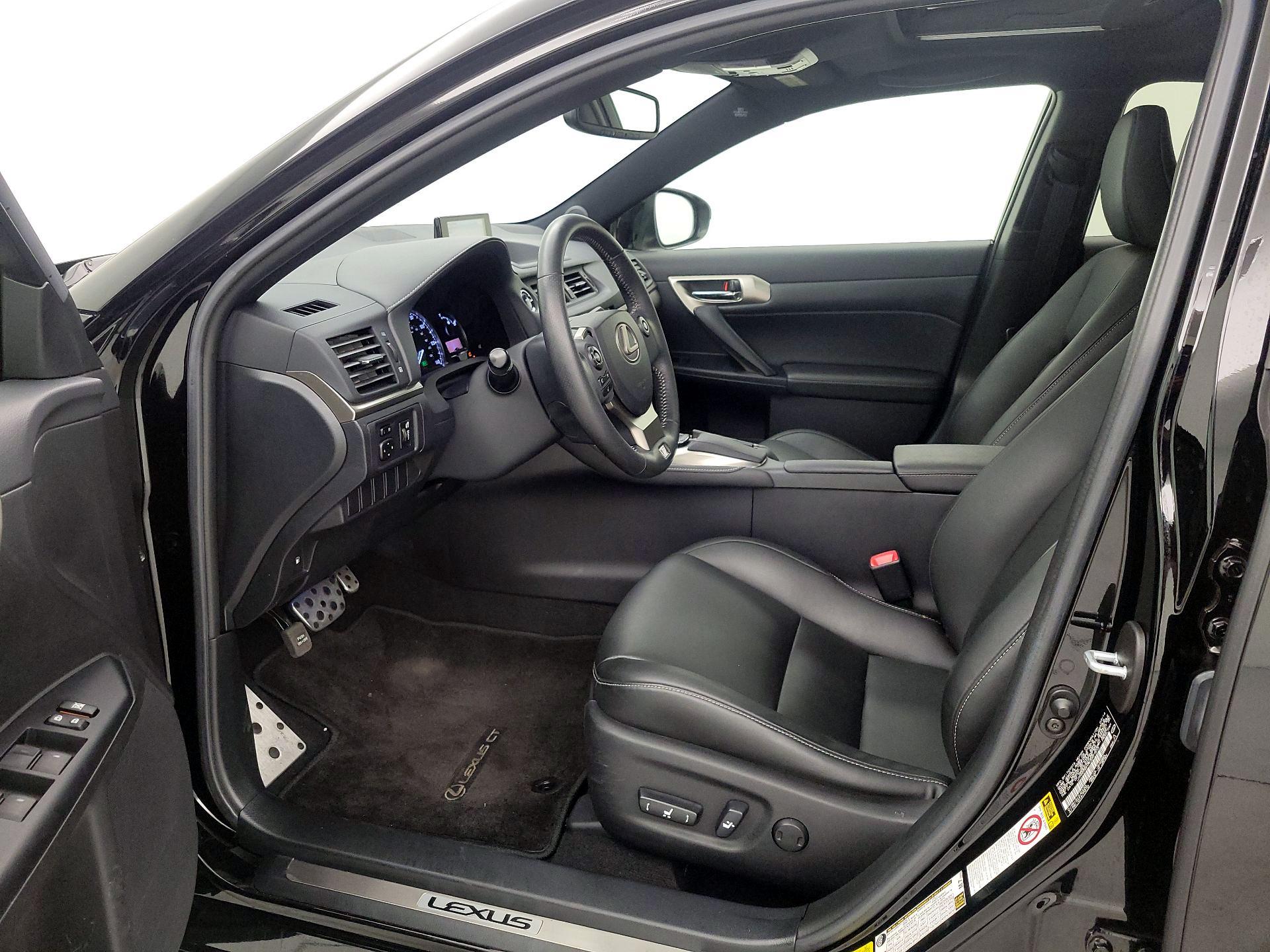 Thumbnail: 2014 Lexus CT - 11