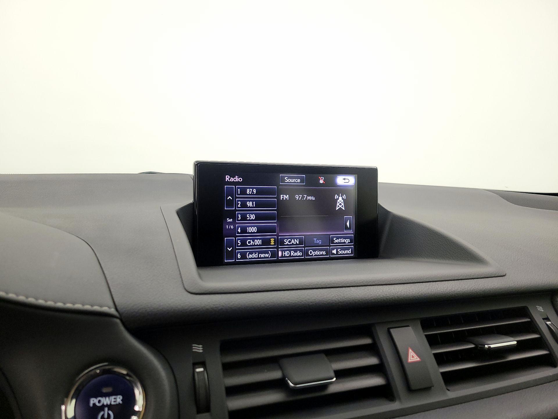 Thumbnail: 2014 Lexus CT - 16