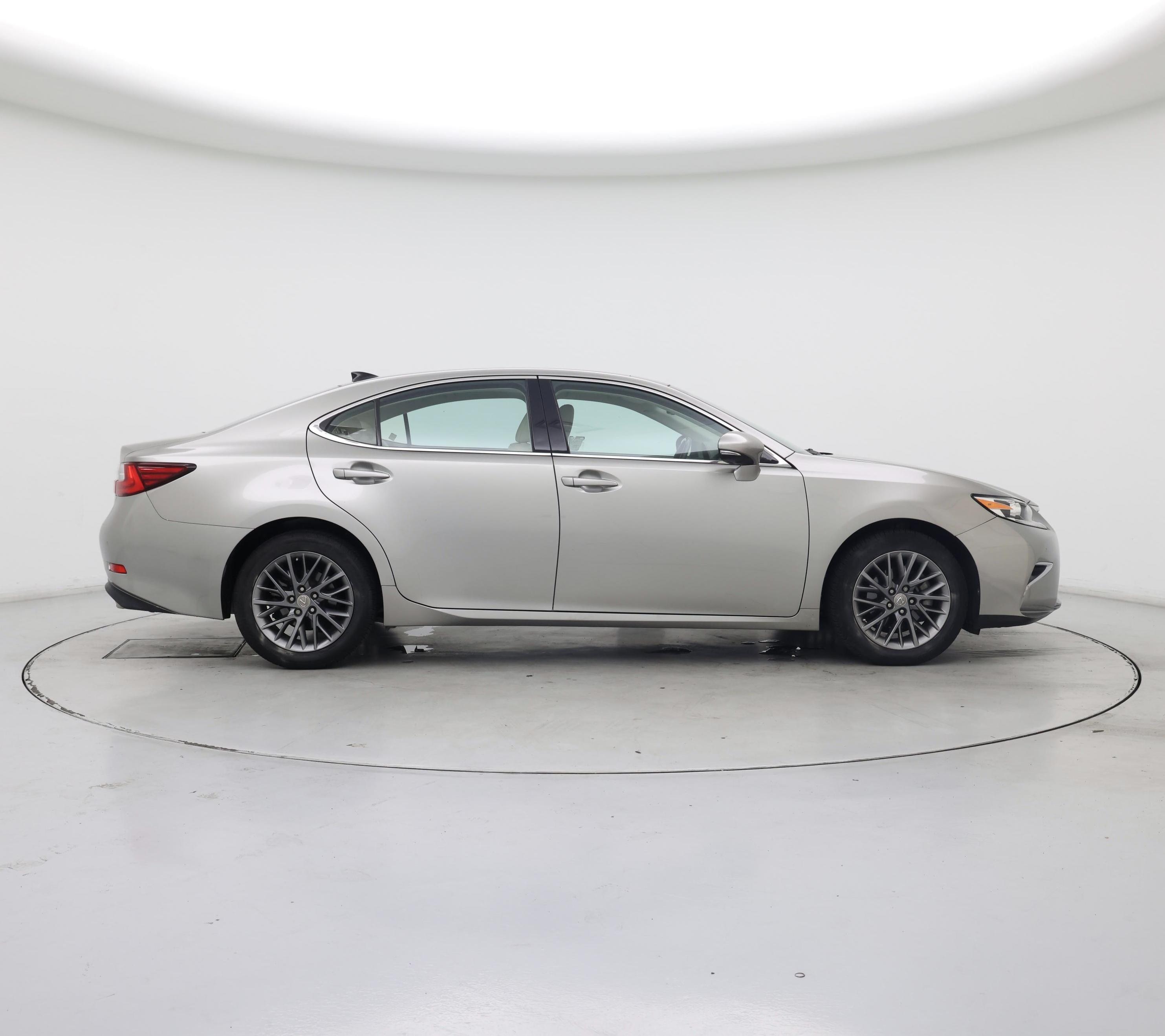Thumbnail: 2018 Lexus ES - 7