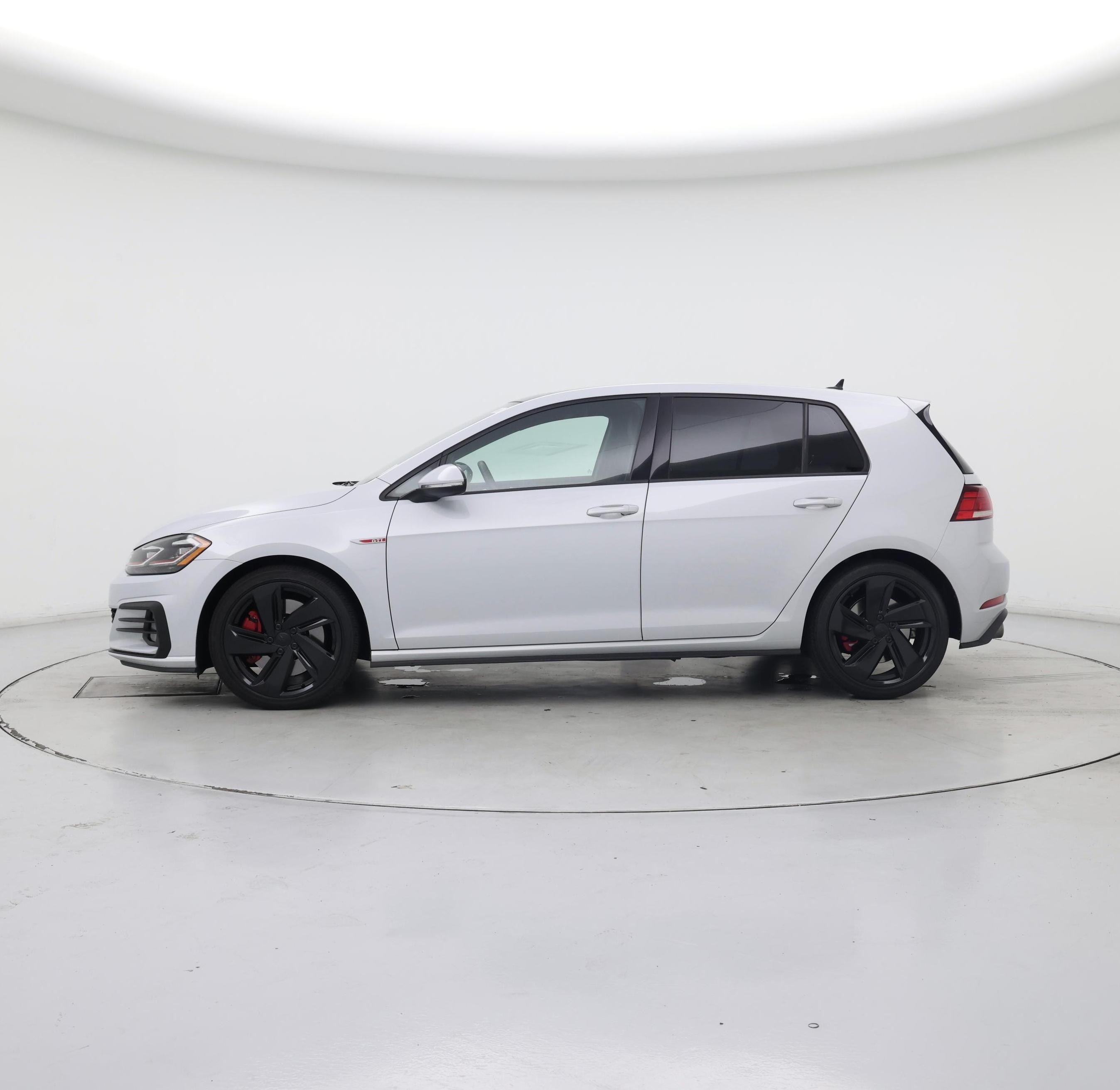 Thumbnail: 2019 Volkswagen Golf - 3