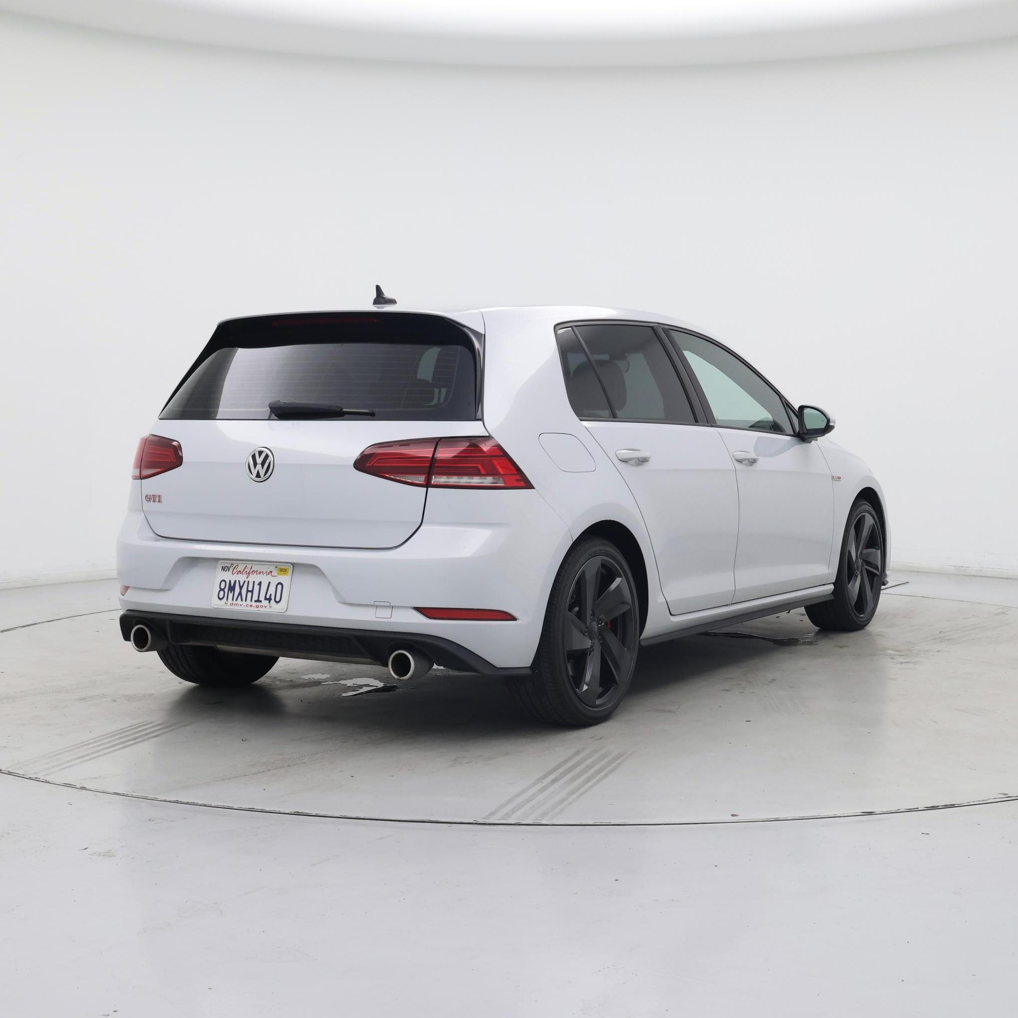 Thumbnail: 2019 Volkswagen Golf - 8
