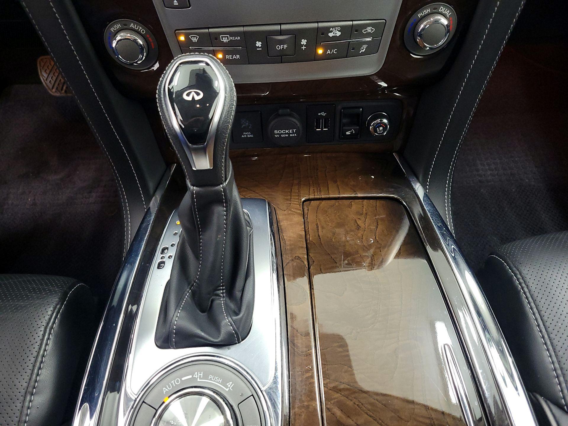 Thumbnail: 2019 INFINITI QX80 - 16