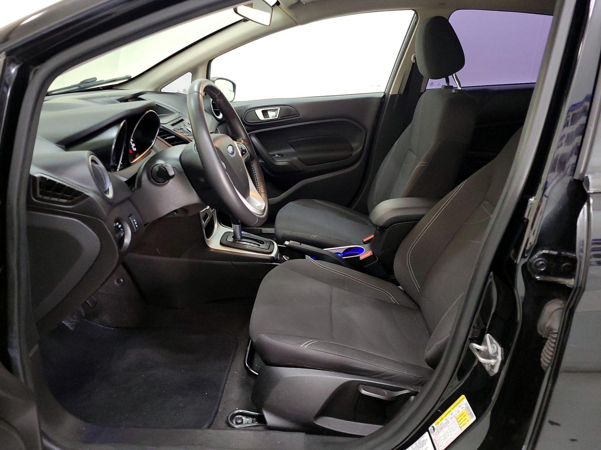 Thumbnail: 2016 Ford Fiesta - 11