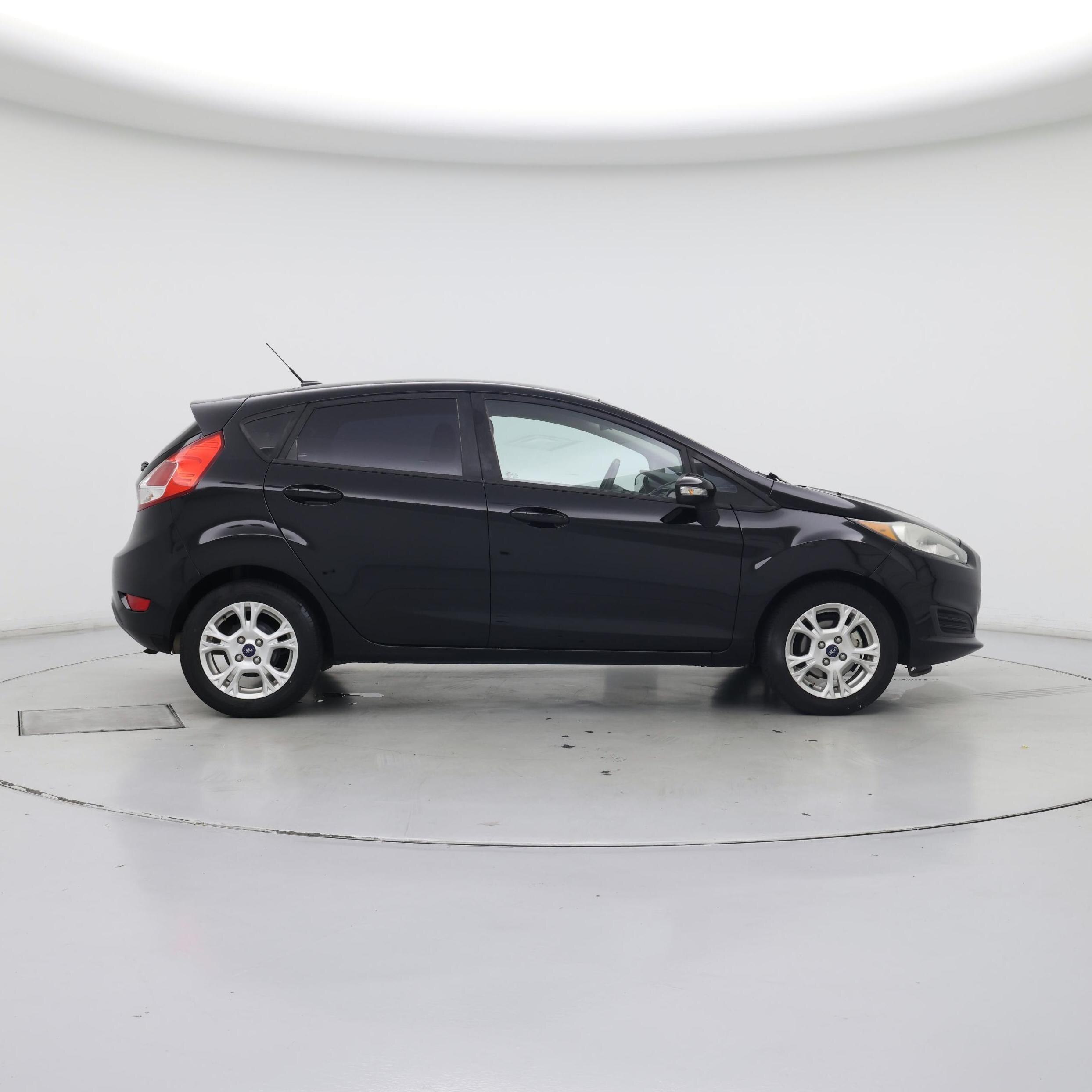 Thumbnail: 2016 Ford Fiesta - 7