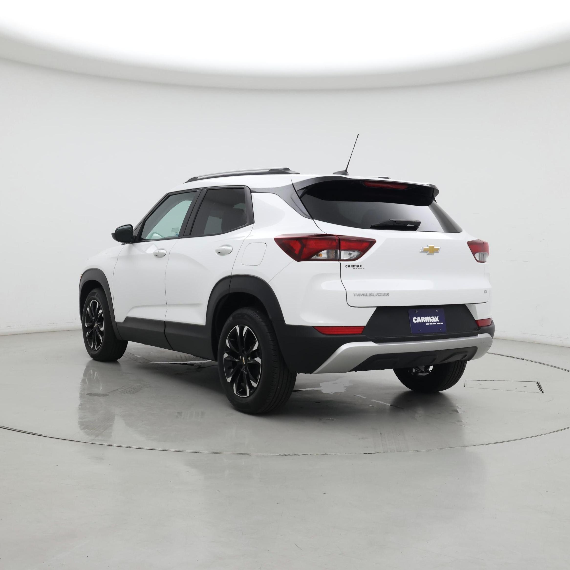 Thumbnail: 2023 Chevrolet TrailBlazer - 2