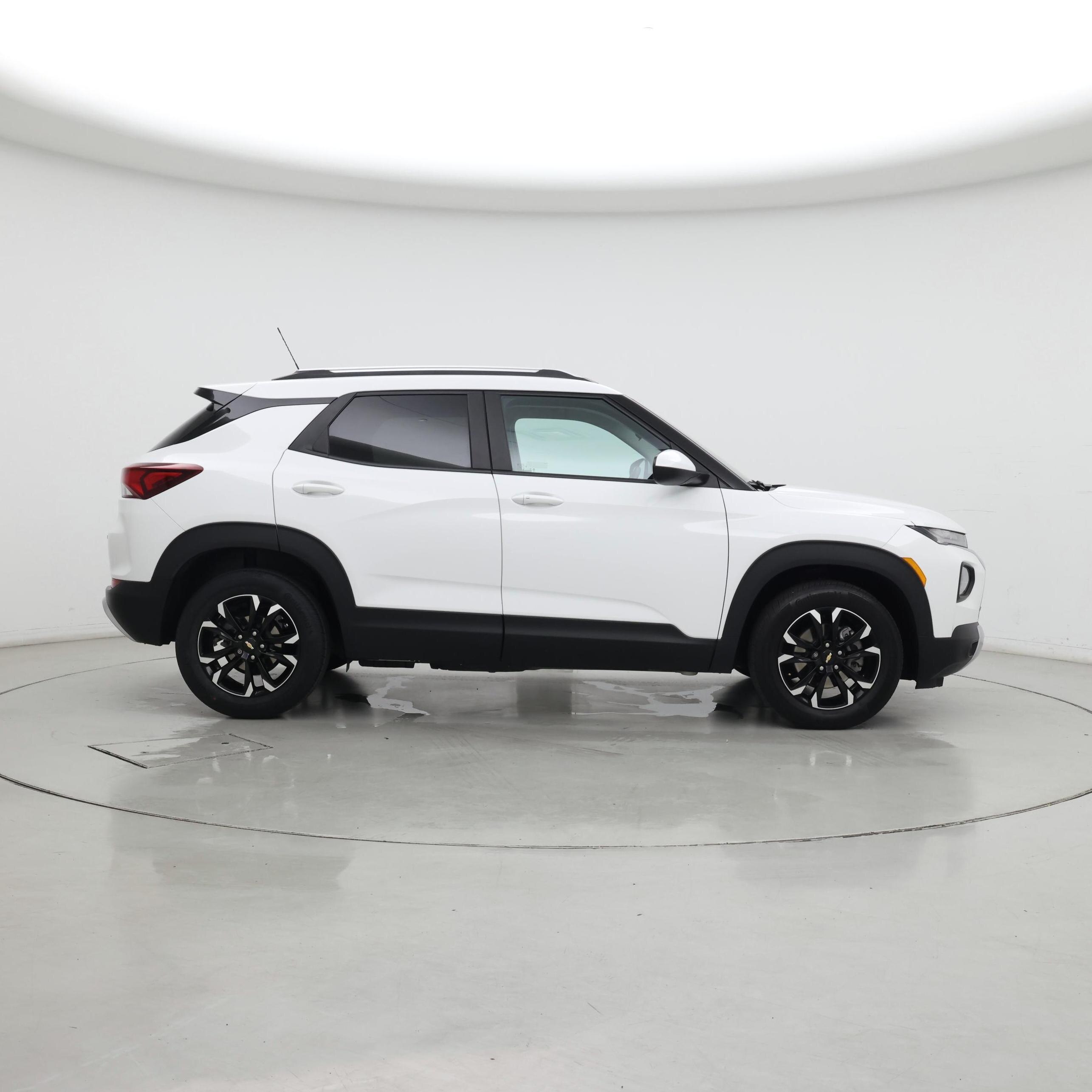 Thumbnail: 2023 Chevrolet TrailBlazer - 7