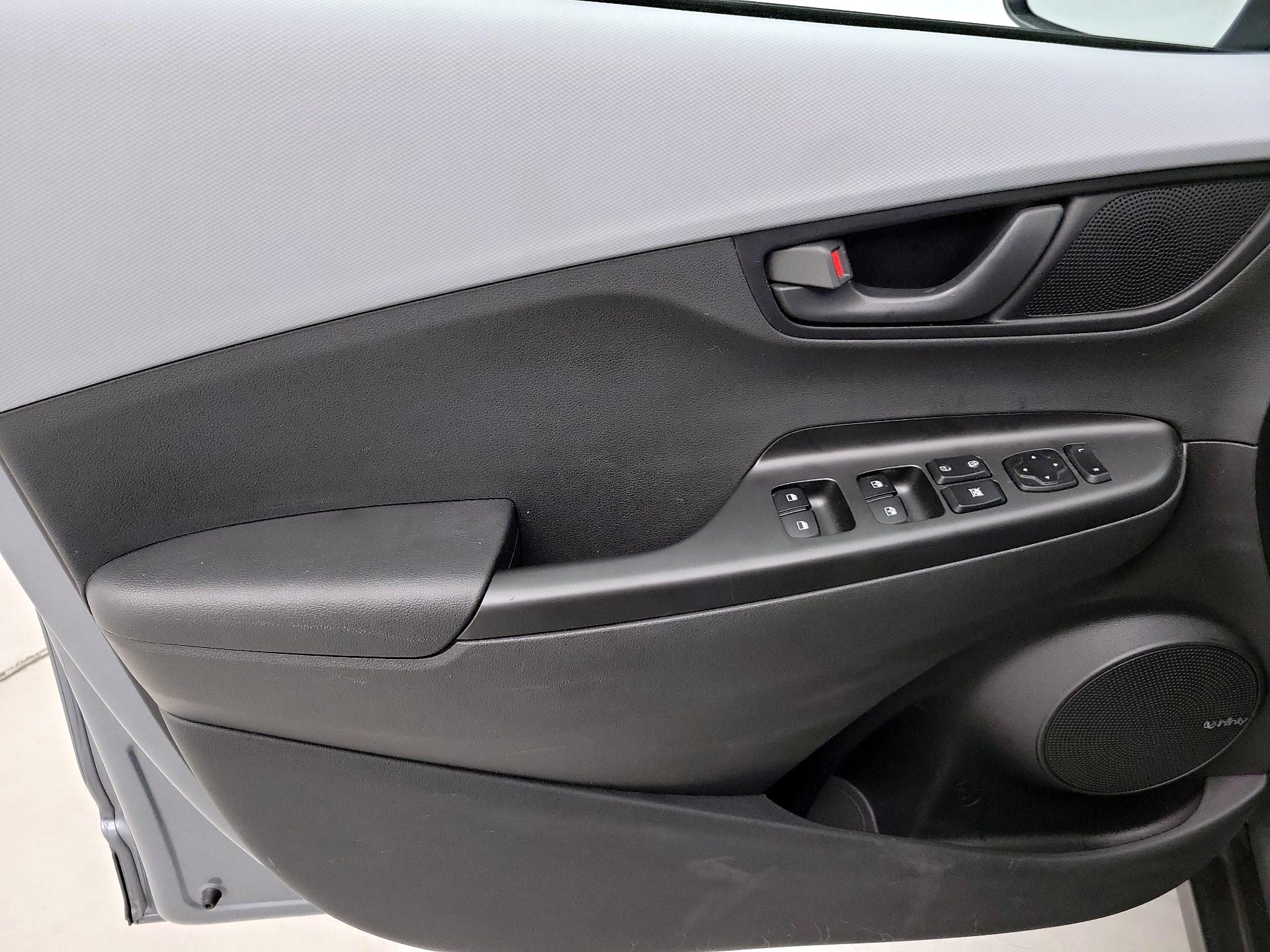 Thumbnail: 2021 Hyundai Kona - 12