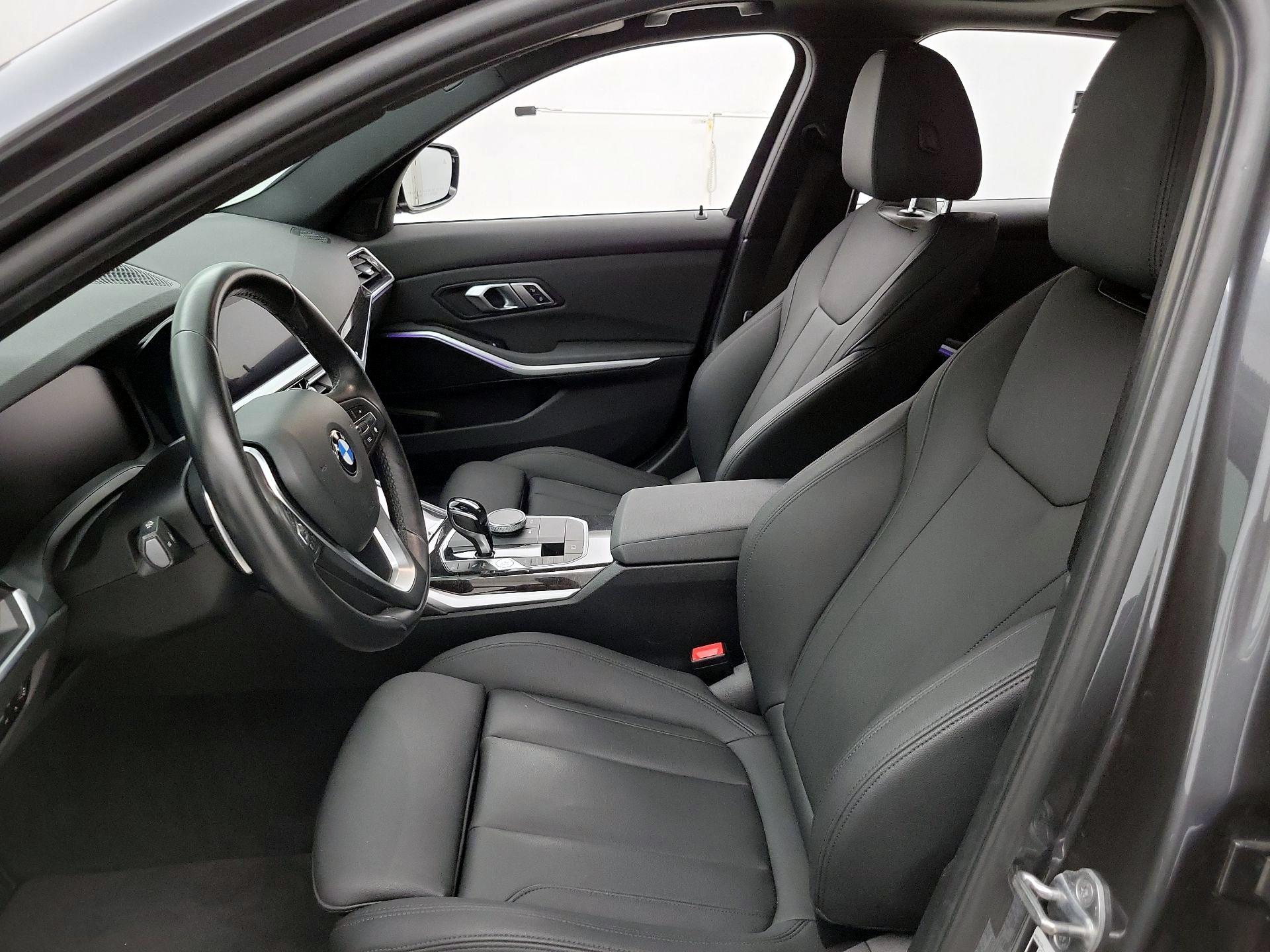 Thumbnail: 2019 BMW 3 Series - 11