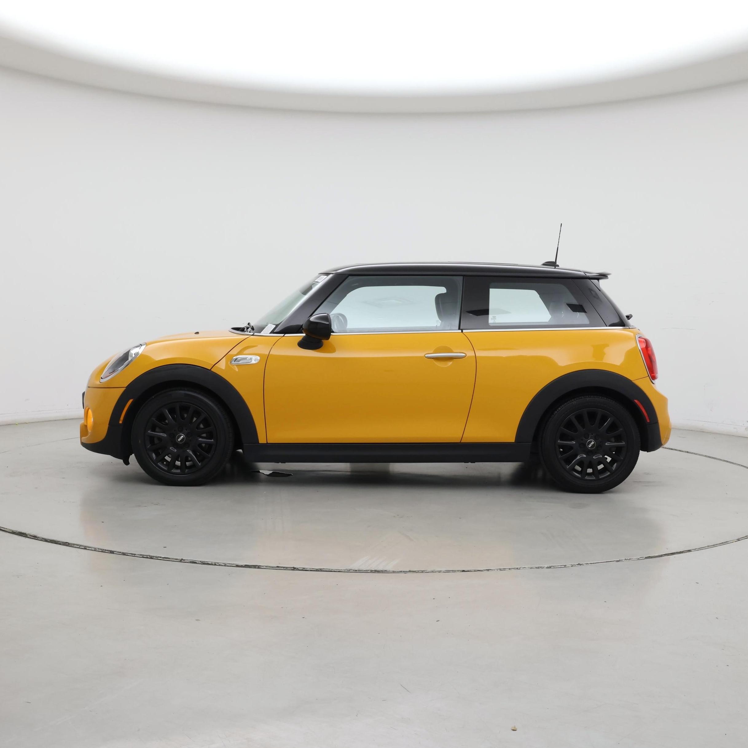 Thumbnail: 2015 MINI Cooper Hardtop - 3