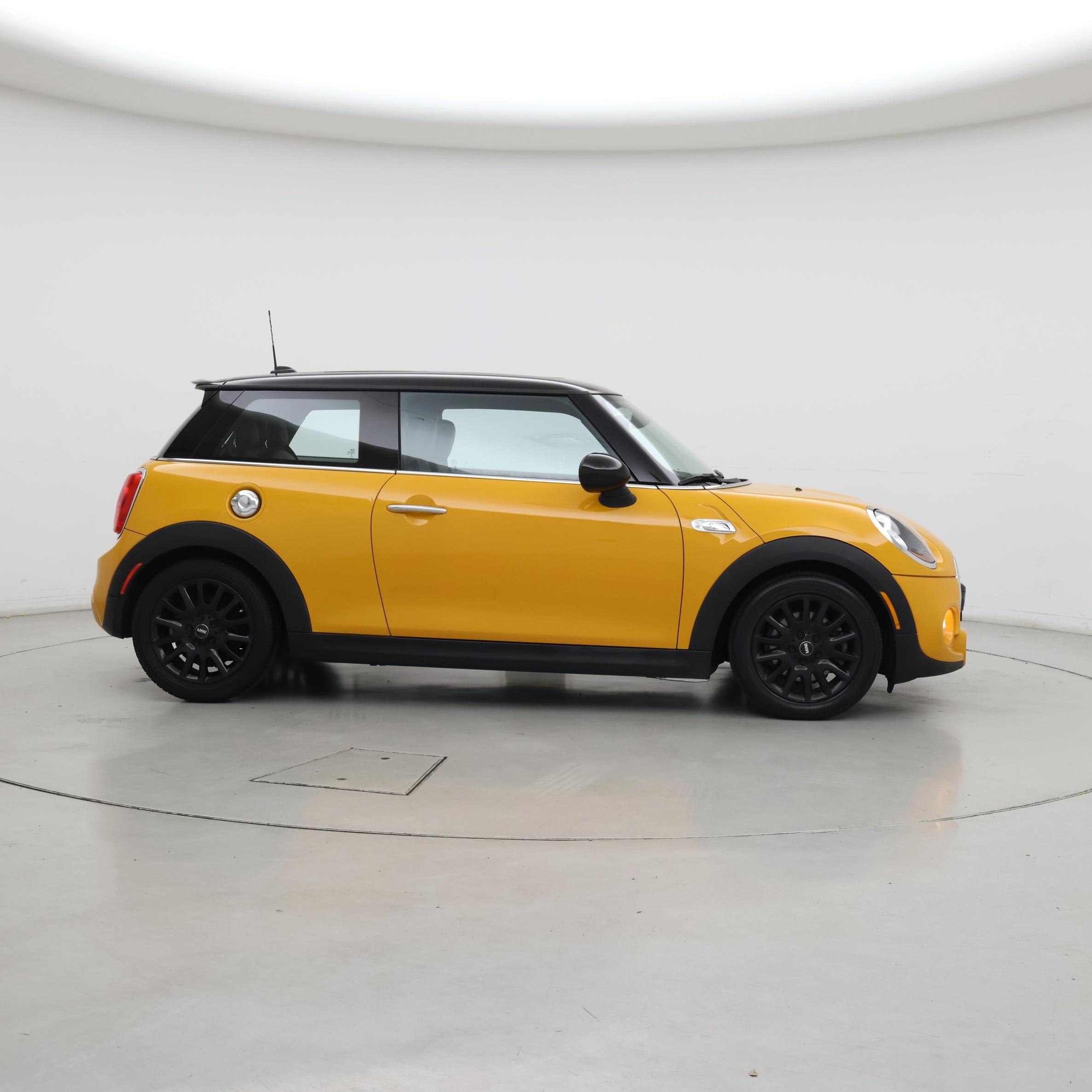 Thumbnail: 2015 MINI Cooper Hardtop - 7