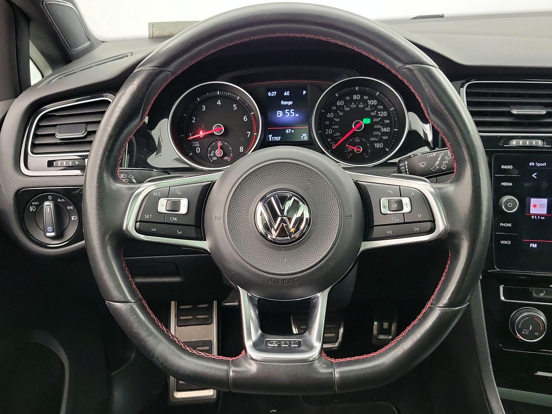 Thumbnail: 2018 Volkswagen Golf - 10