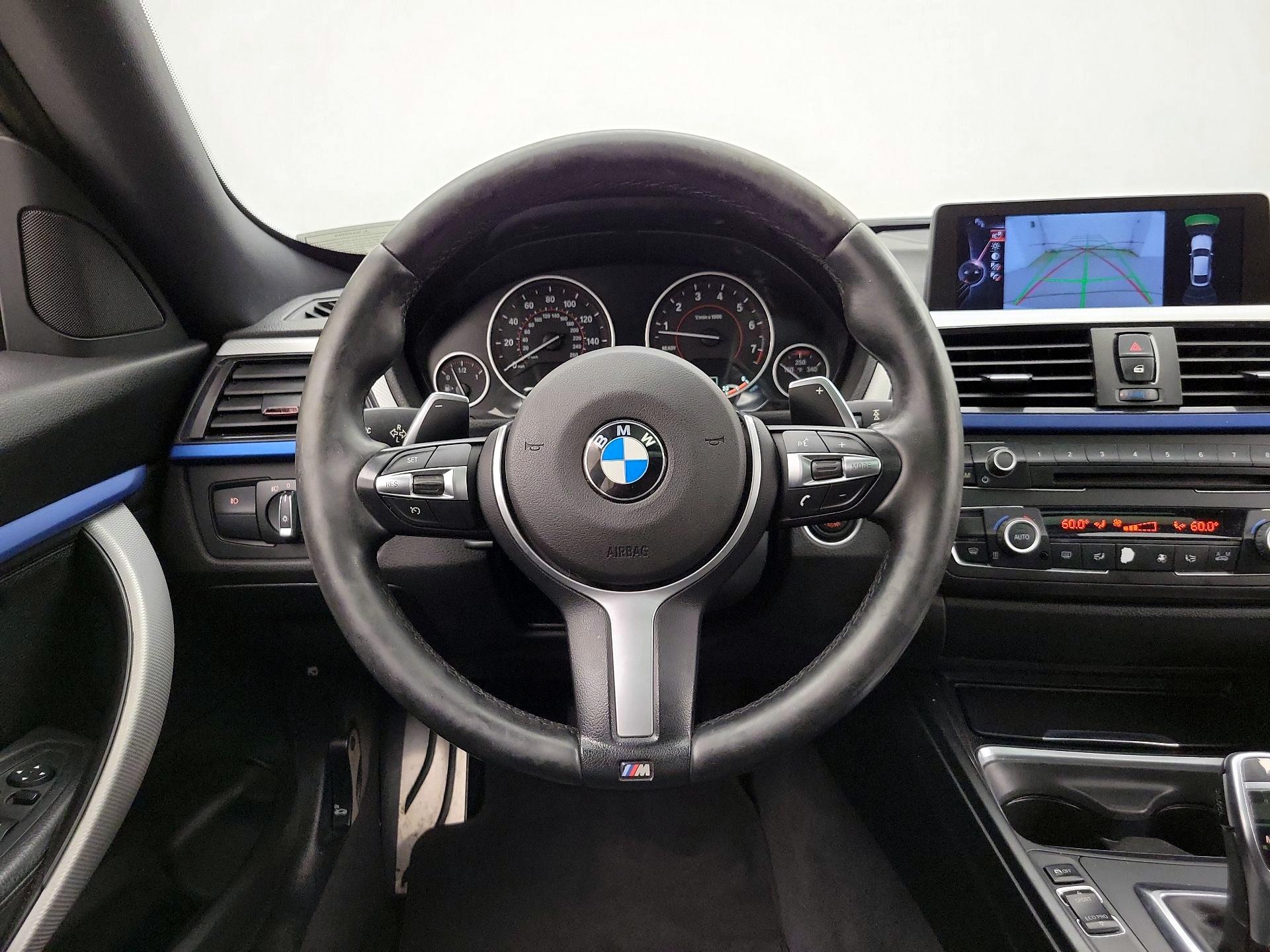 Thumbnail: 2015 BMW 3 Series - 10