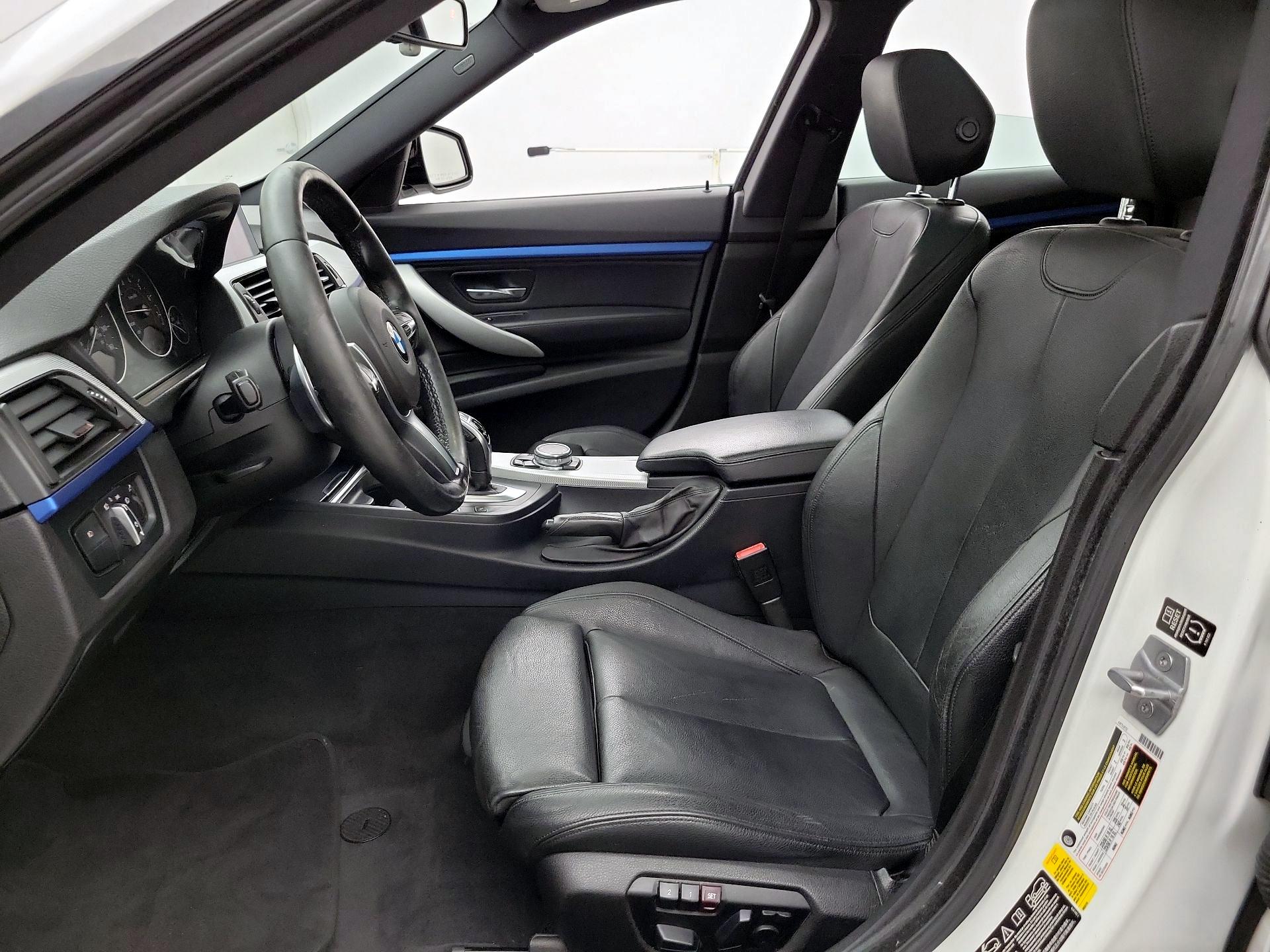 Thumbnail: 2015 BMW 3 Series - 11