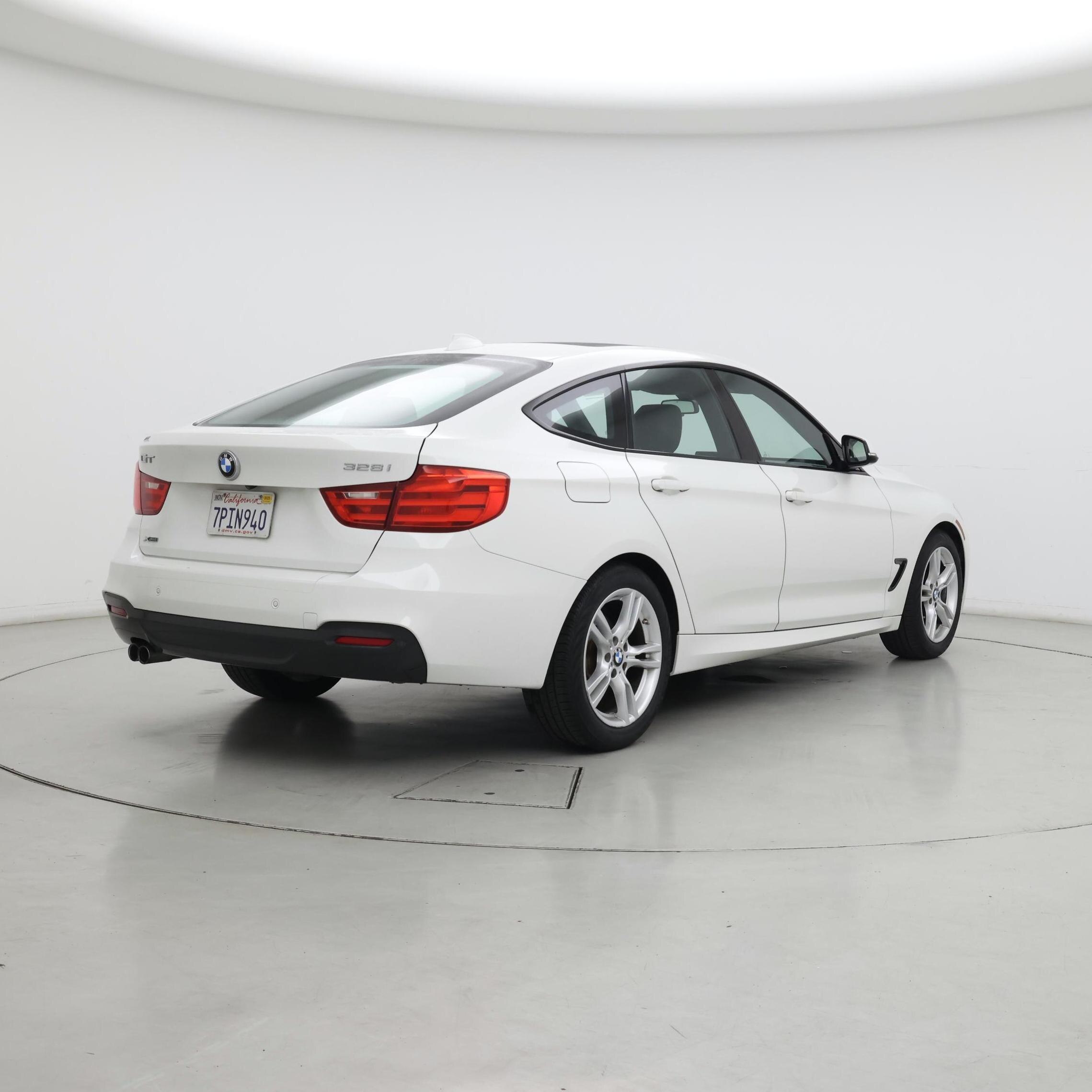 Thumbnail: 2015 BMW 3 Series - 8