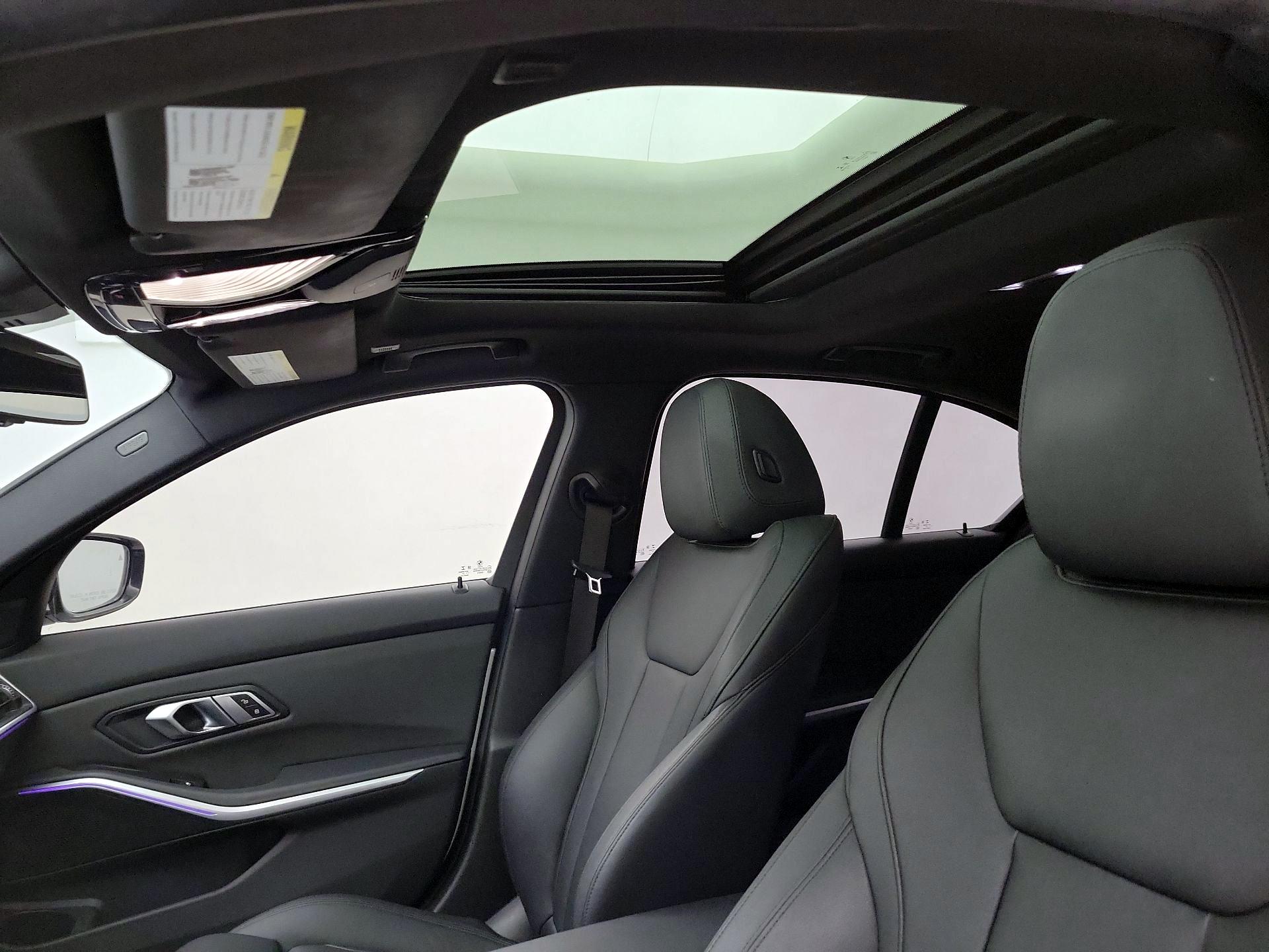 Thumbnail: 2019 BMW 3 Series - 20