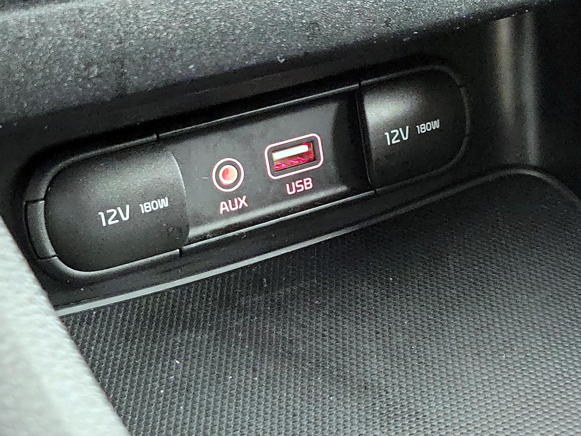 Thumbnail: 2020 Kia Forte - 18