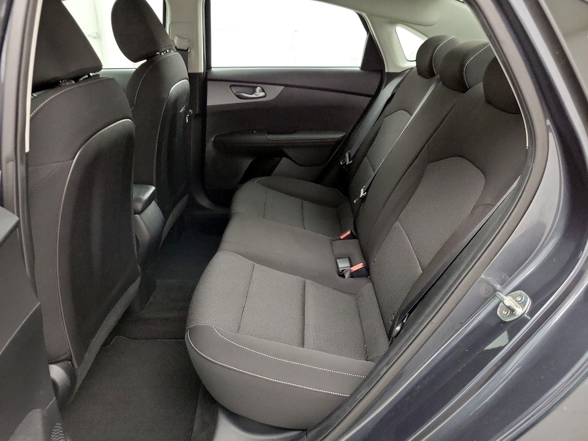 Thumbnail: 2020 Kia Forte - 19