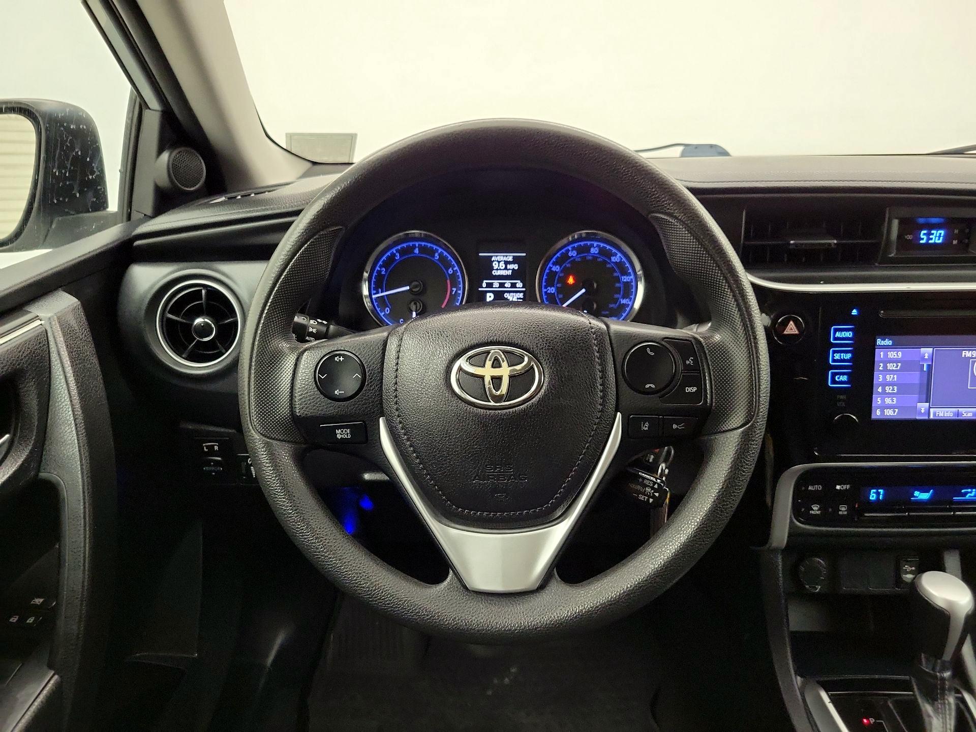 Thumbnail: 2018 Toyota Corolla - 10