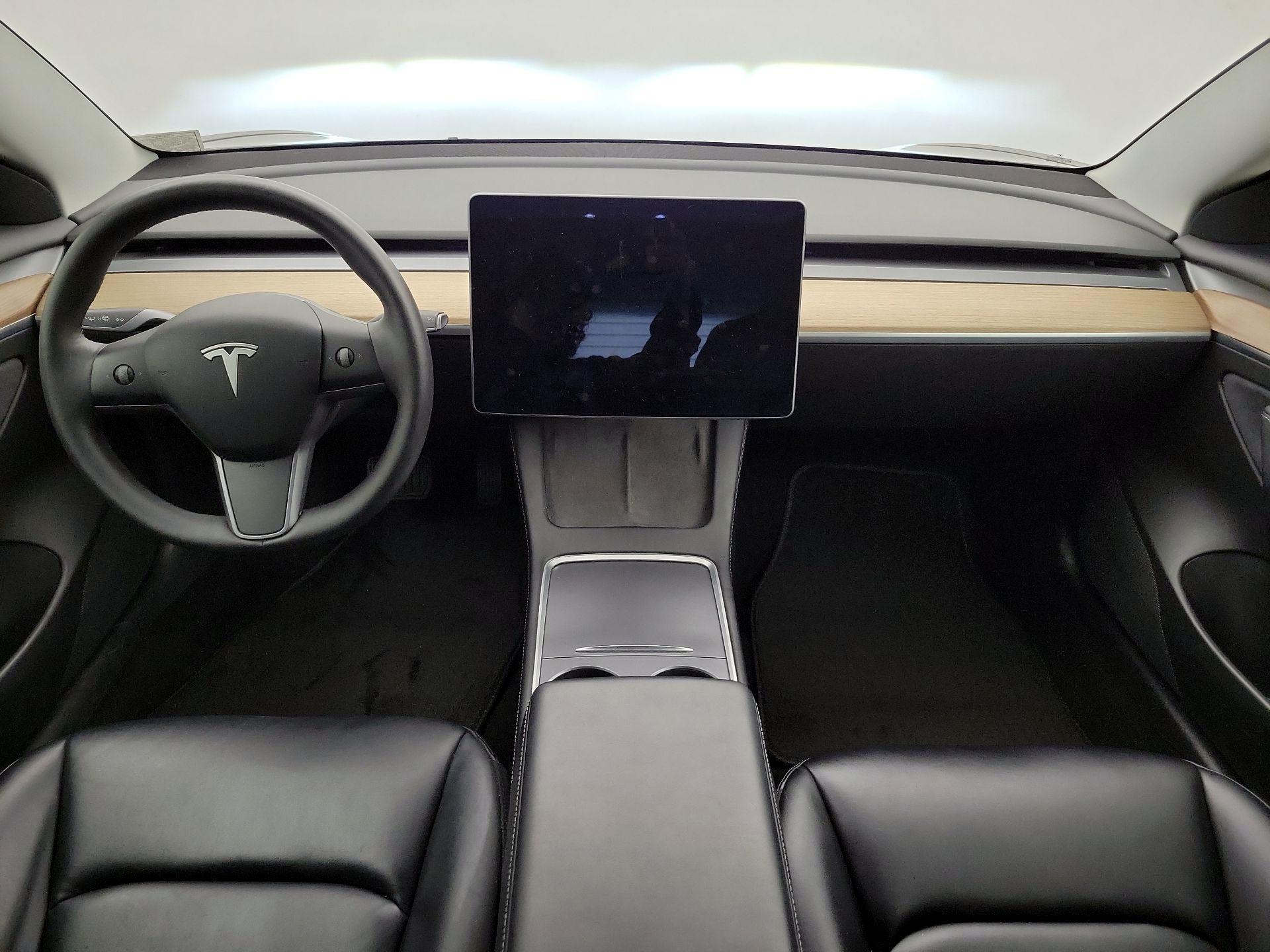 Thumbnail: 2022 Tesla Model 3 - 9