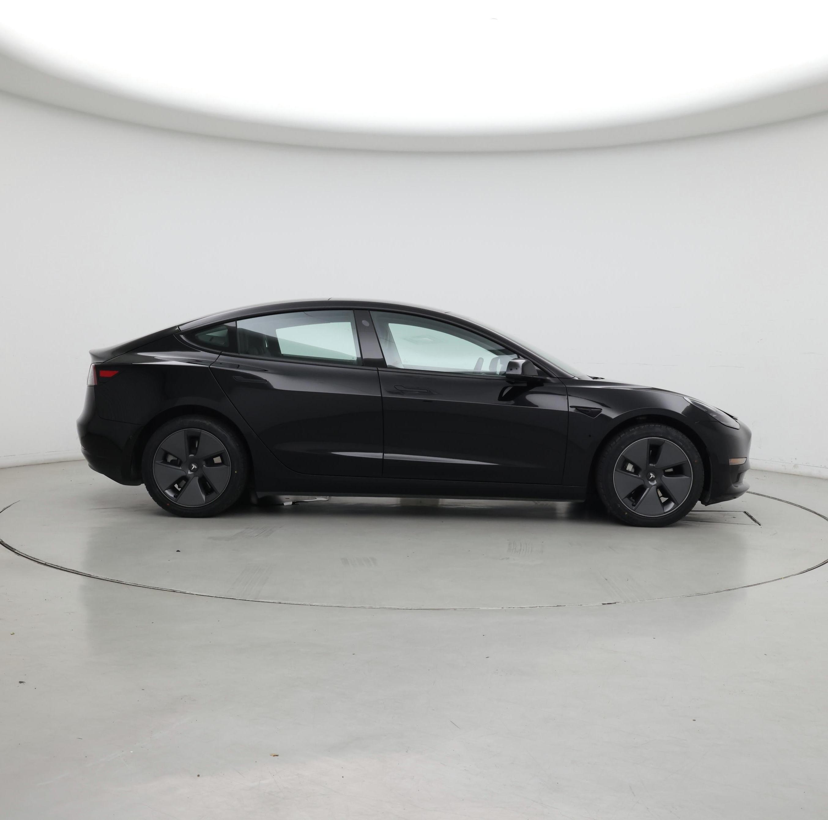 Thumbnail: 2022 Tesla Model 3 - 7