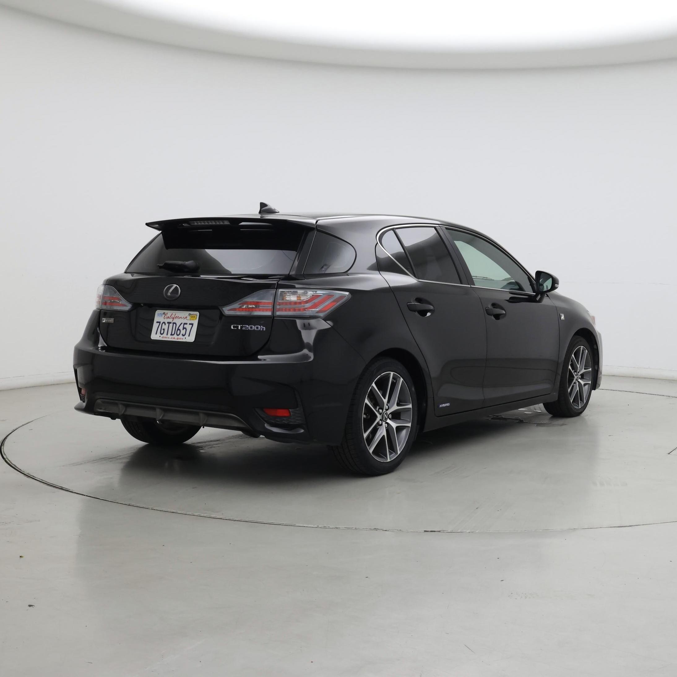 Thumbnail: 2015 Lexus CT - 8