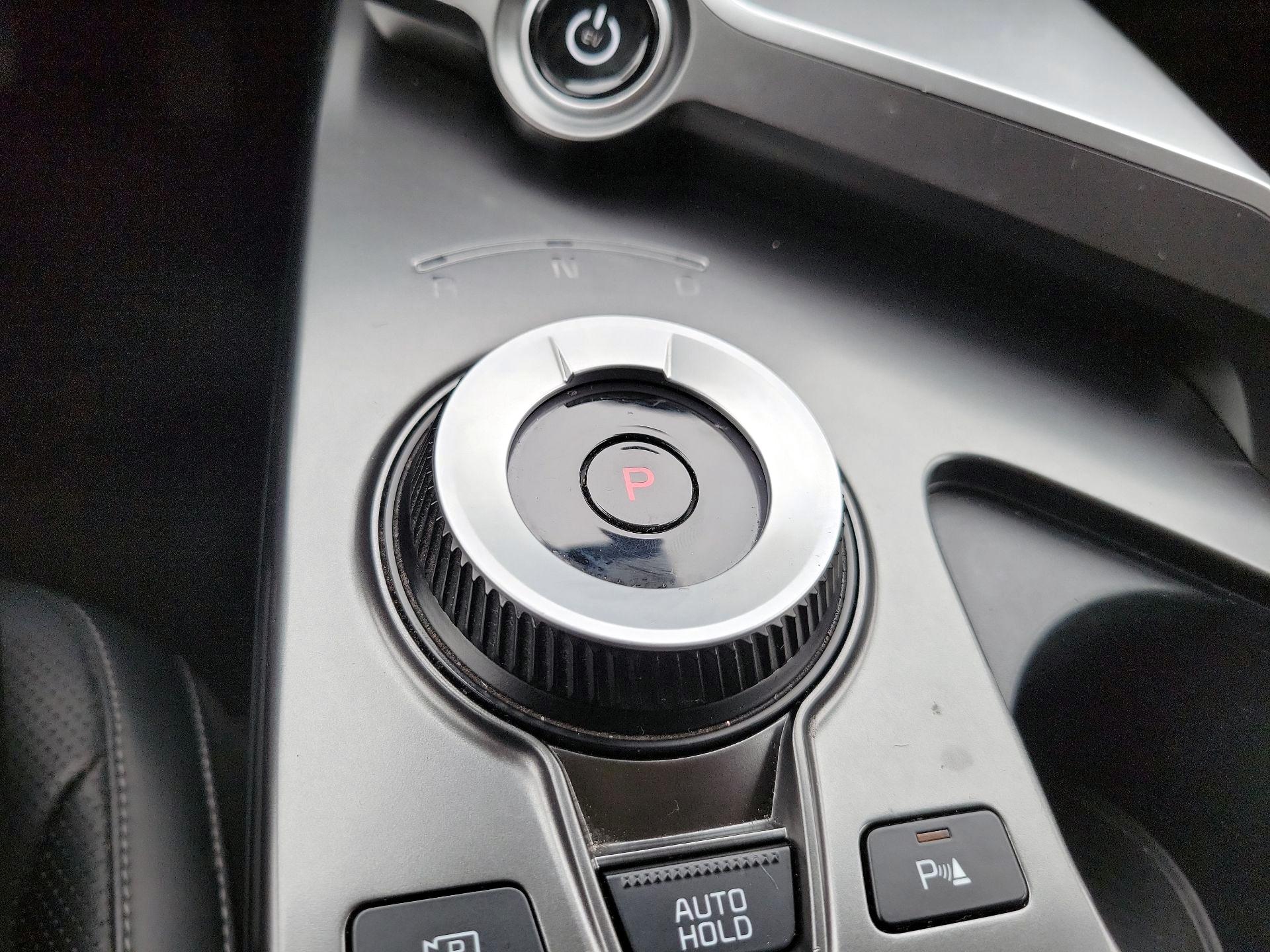 Thumbnail: 2022 Kia EV6 - 18