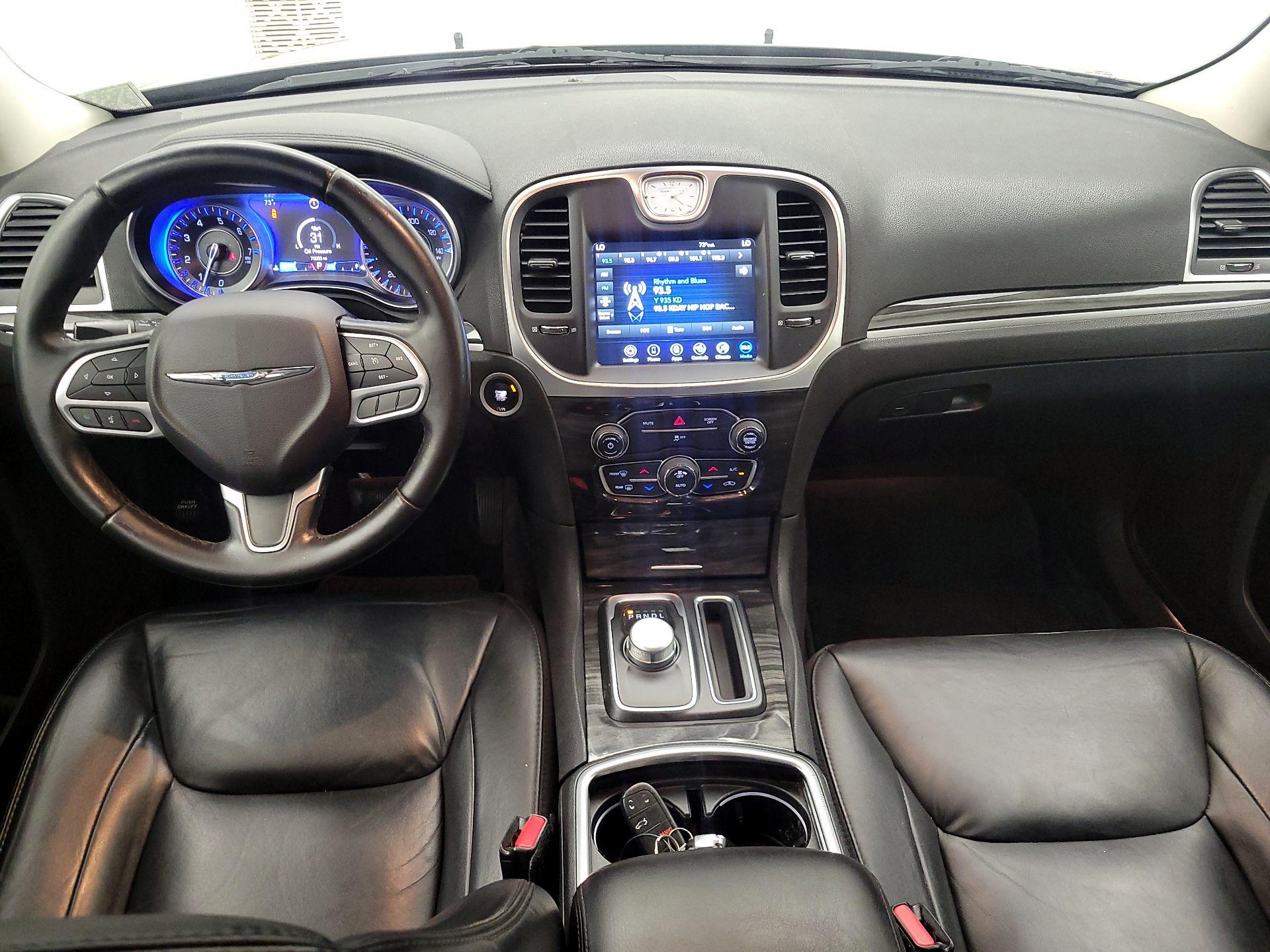 Thumbnail: 2018 Chrysler 300 - 9