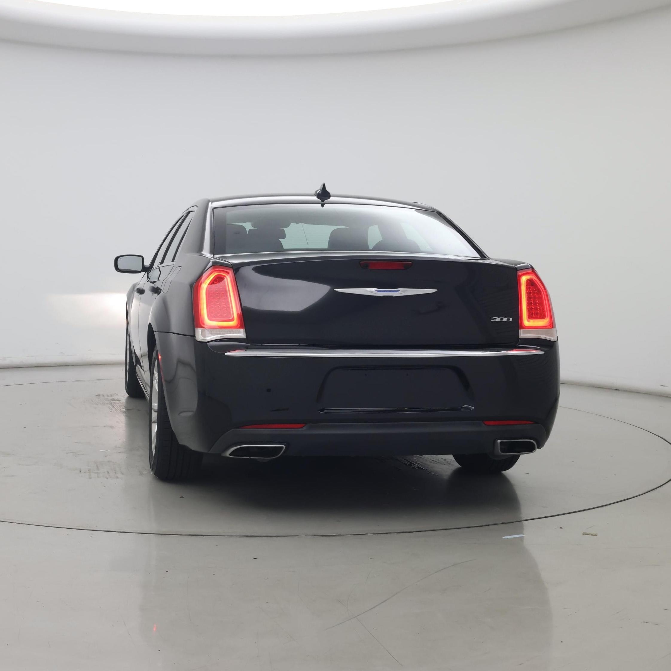 Thumbnail: 2018 Chrysler 300 - 6
