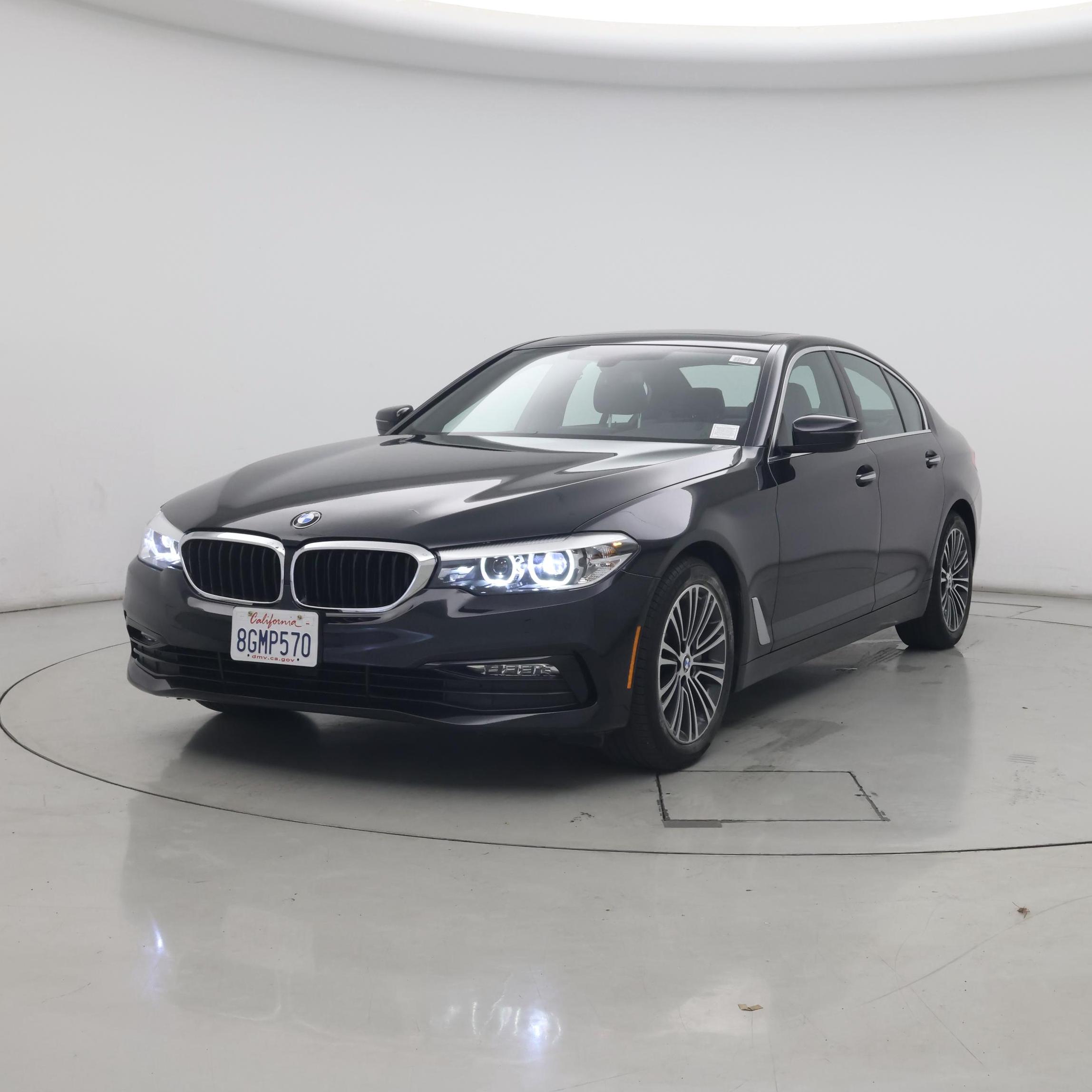 Thumbnail: 2018 BMW 5 Series - 4