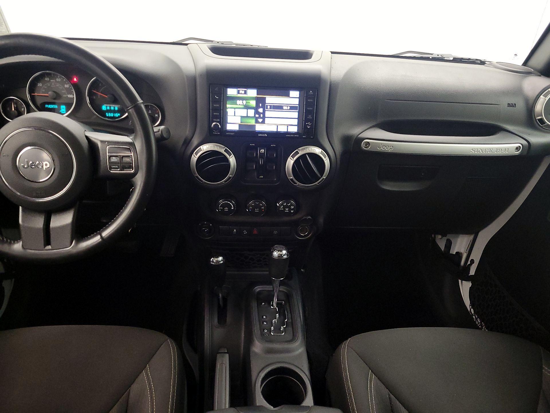 Thumbnail: 2016 Jeep Wrangler - 9