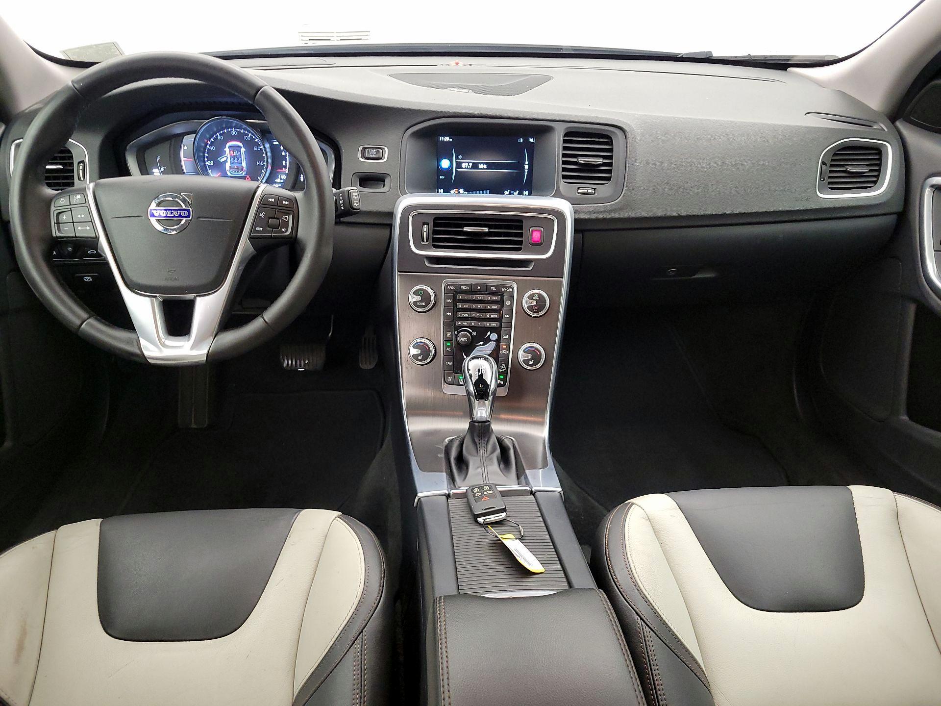 Thumbnail: 2016 Volvo S60 - 9