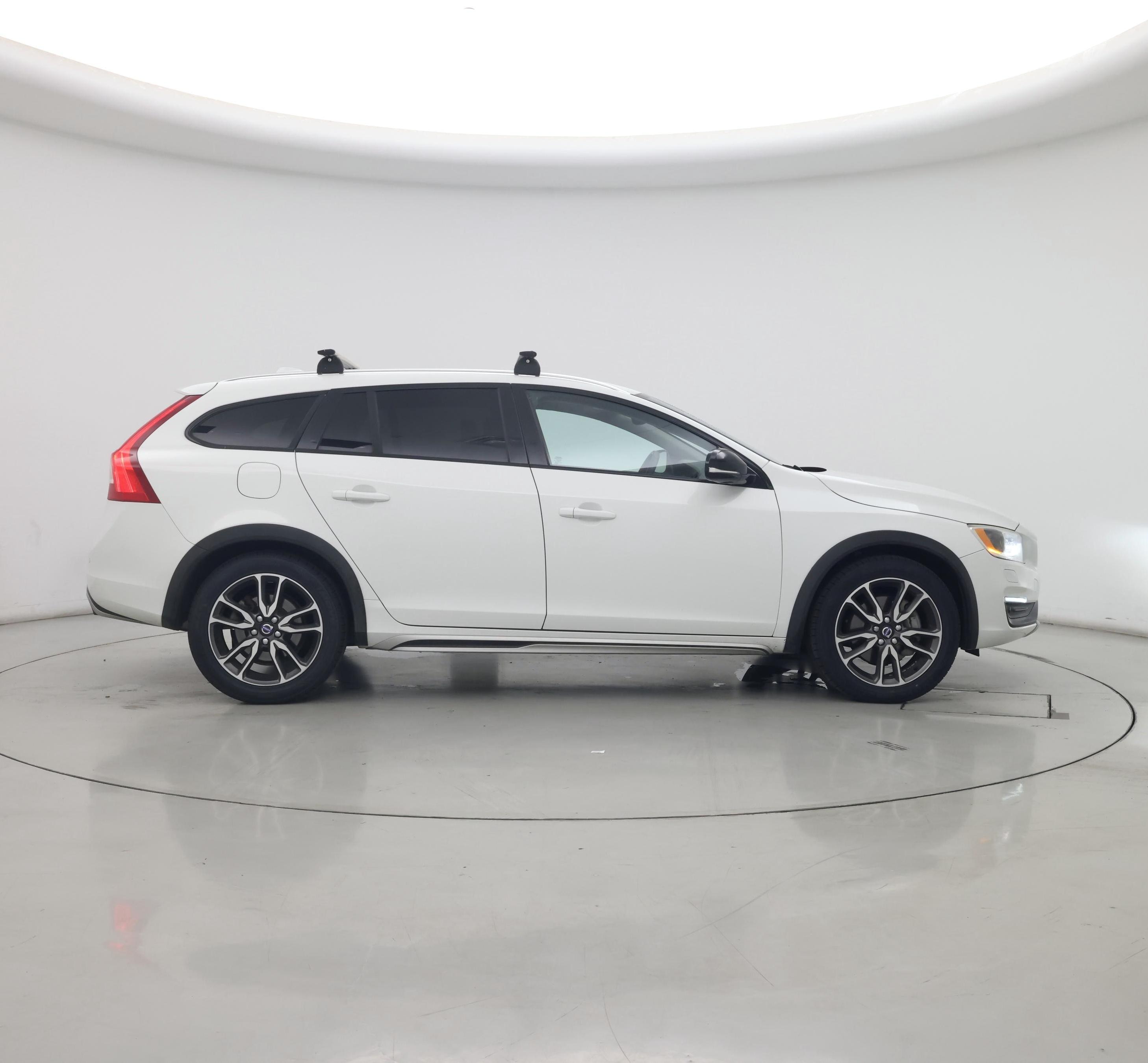 Thumbnail: 2016 Volvo S60 - 7