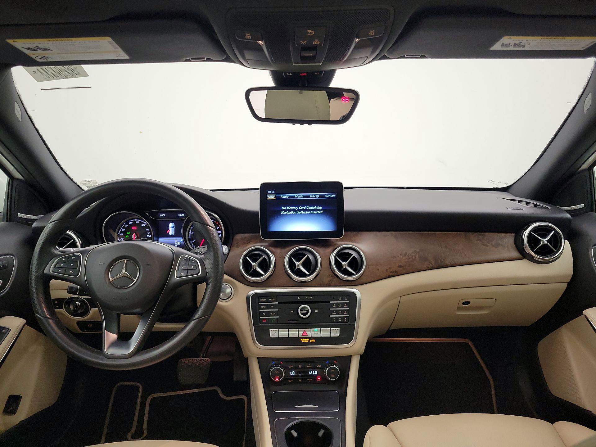 Thumbnail: 2018 Mercedes-Benz GLA - 9