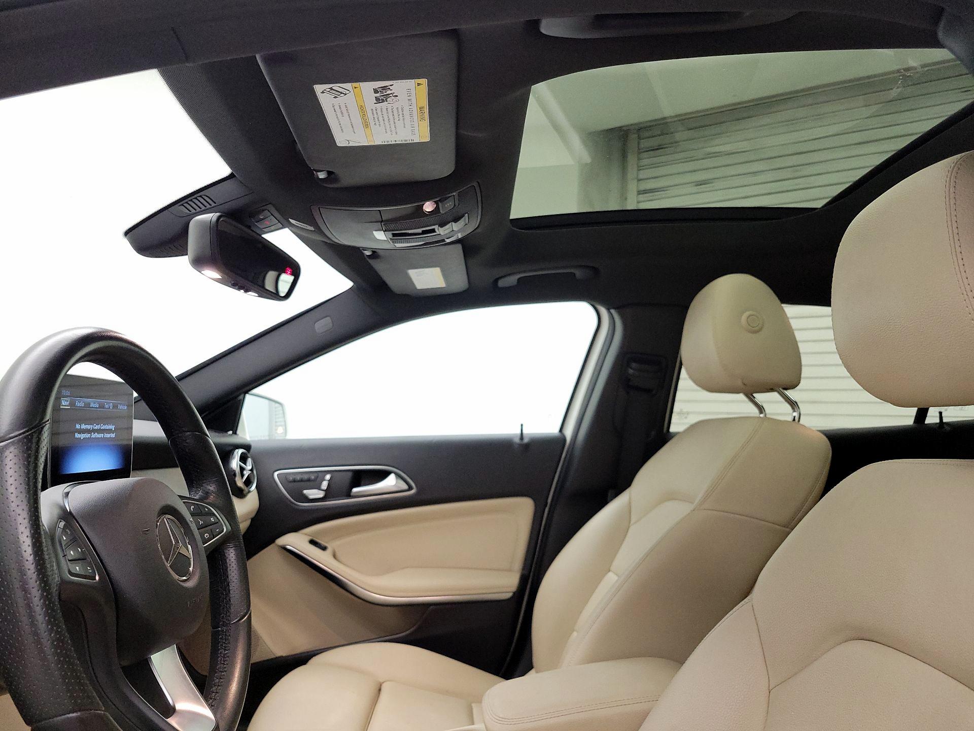 Thumbnail: 2018 Mercedes-Benz GLA - 19
