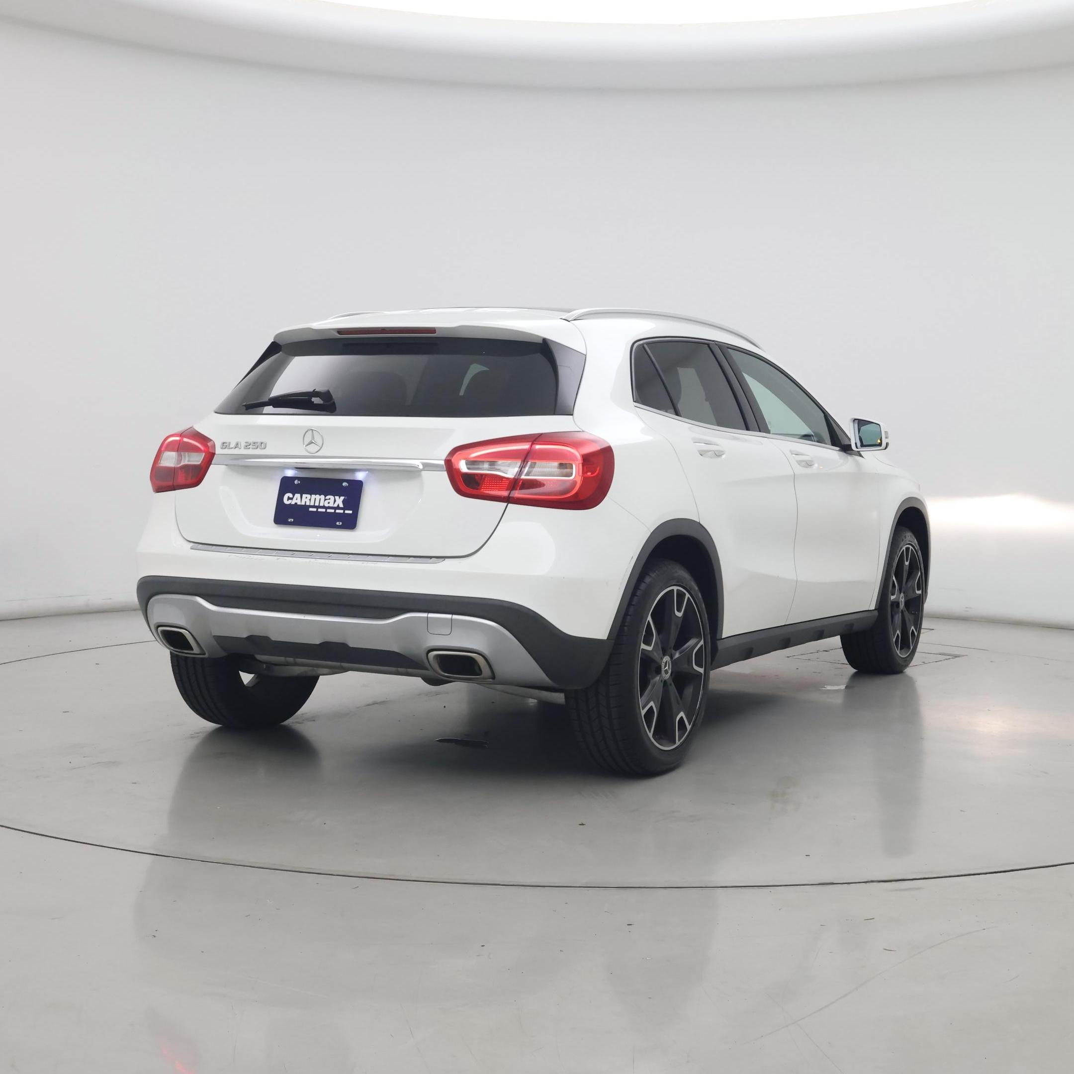 Thumbnail: 2018 Mercedes-Benz GLA - 8