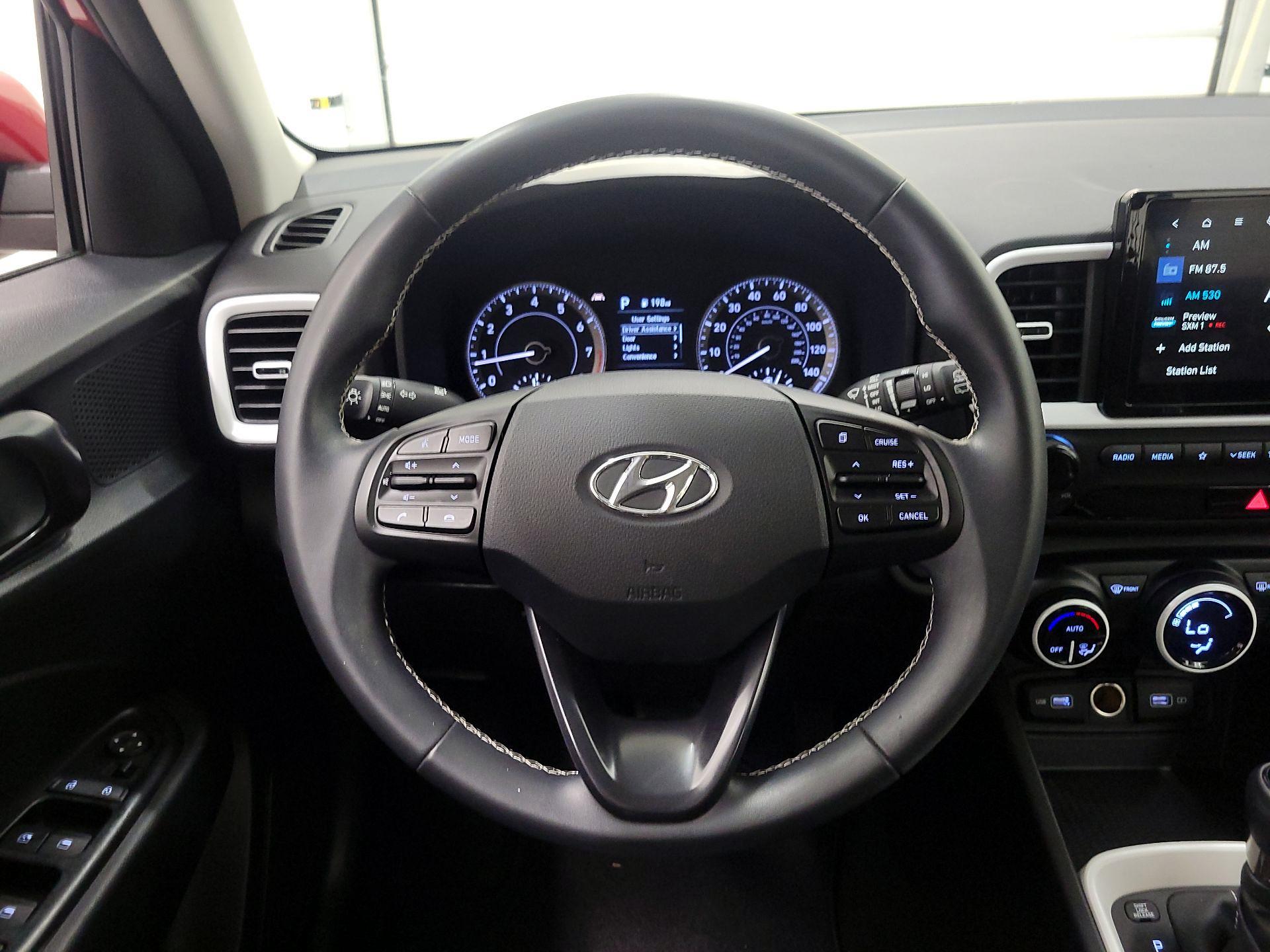 Thumbnail: 2022 Hyundai Venue - 10