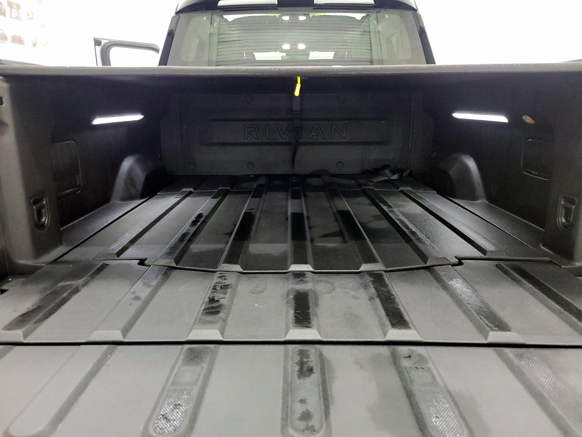 Thumbnail: 2023 Rivian R1T - 20