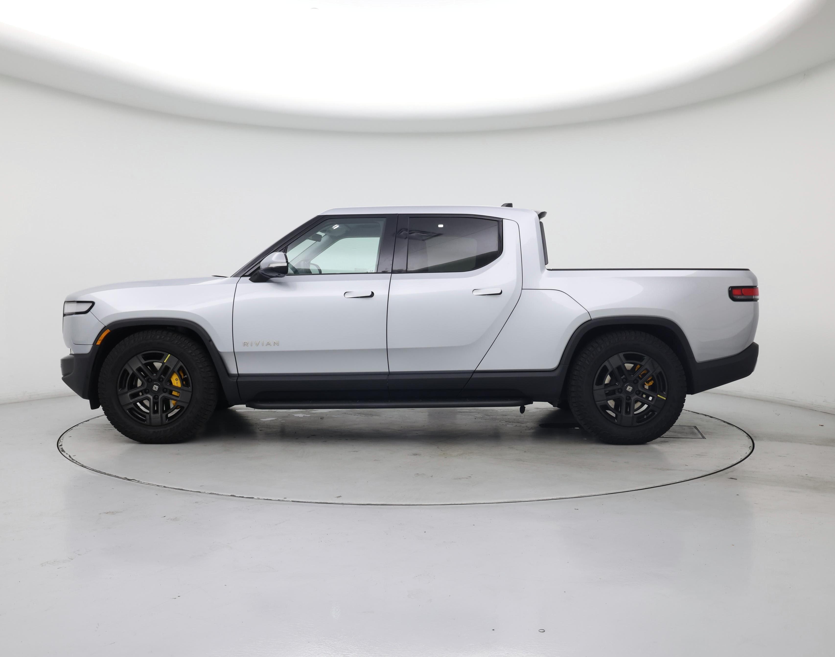 Thumbnail: 2023 Rivian R1T - 3